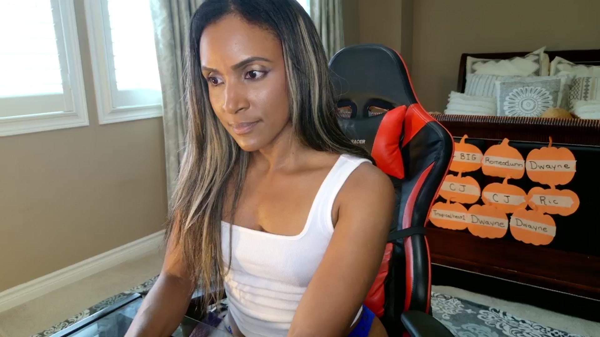 Gallery image thumbnail from Ms_WetNWild's myfreecams stream on, 10/13/2025, 20:42 image 8 of 20