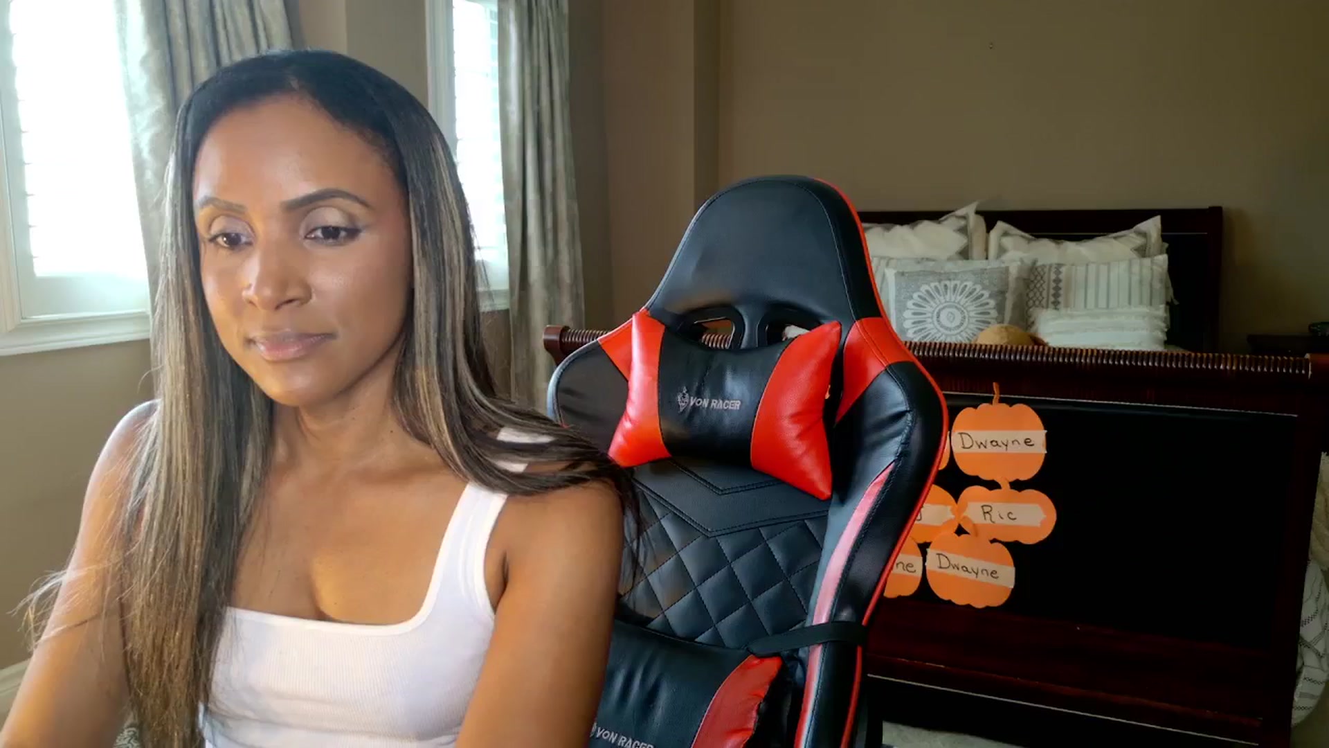 Gallery image thumbnail from Ms_WetNWild's myfreecams stream on, 10/13/2025, 20:42 image 3 of 20