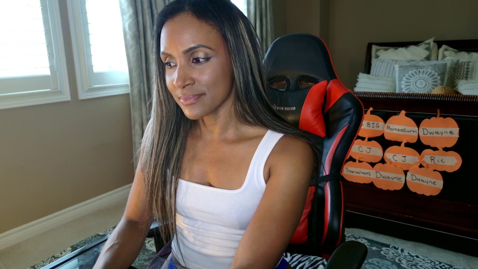 Gallery image thumbnail from Ms_WetNWild's myfreecams stream on, 10/13/2025, 20:42 image 5 of 20