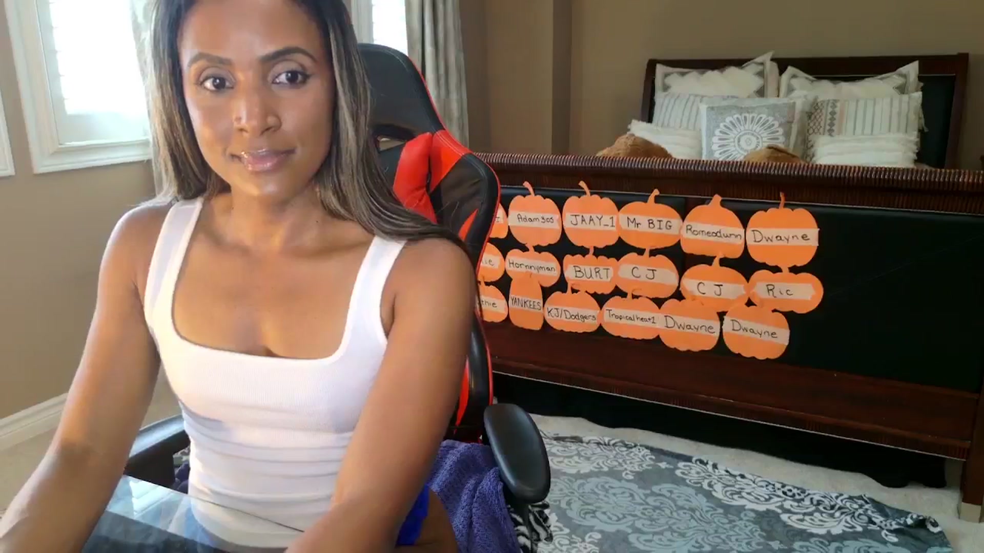 Gallery image thumbnail from Ms_WetNWild's myfreecams stream on, 10/13/2025, 20:42 image 13 of 20