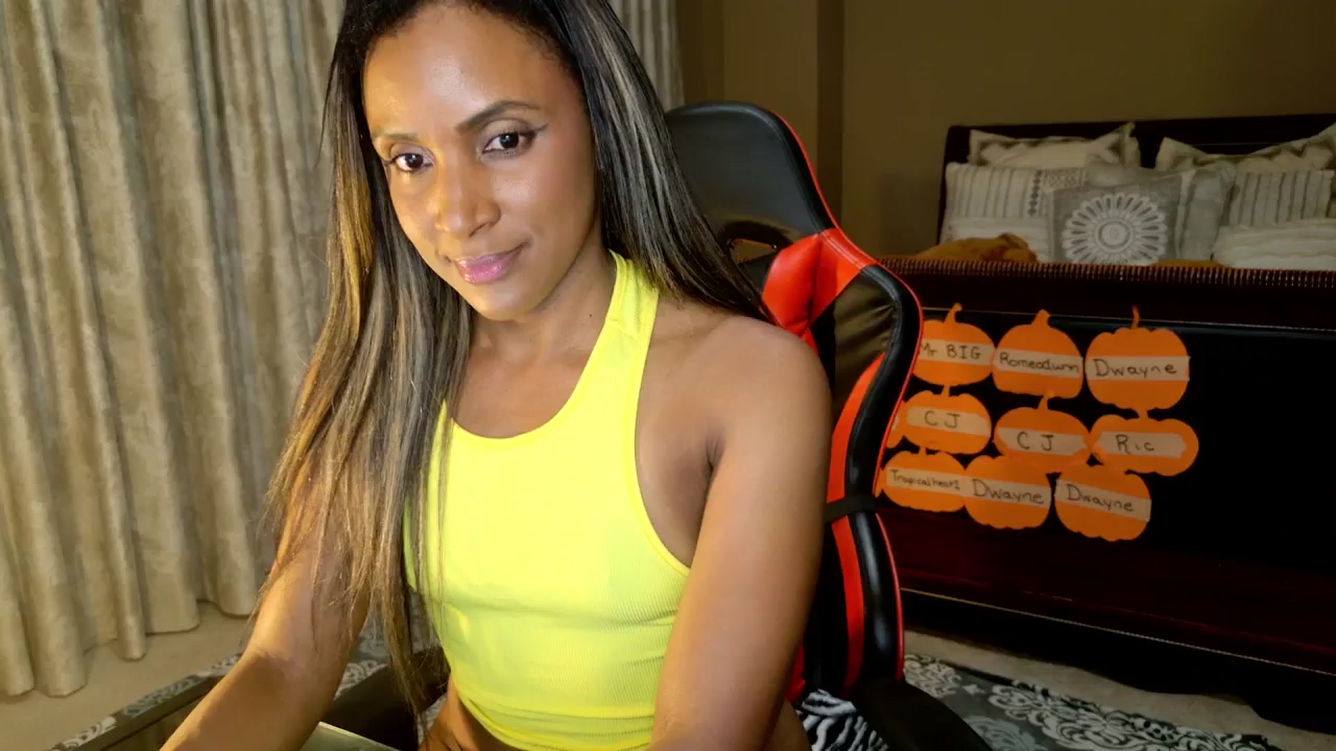 Gallery image thumbnail from Ms_WetNWild's myfreecams stream on, 10/15/2025, 24:06 image 7 of 20