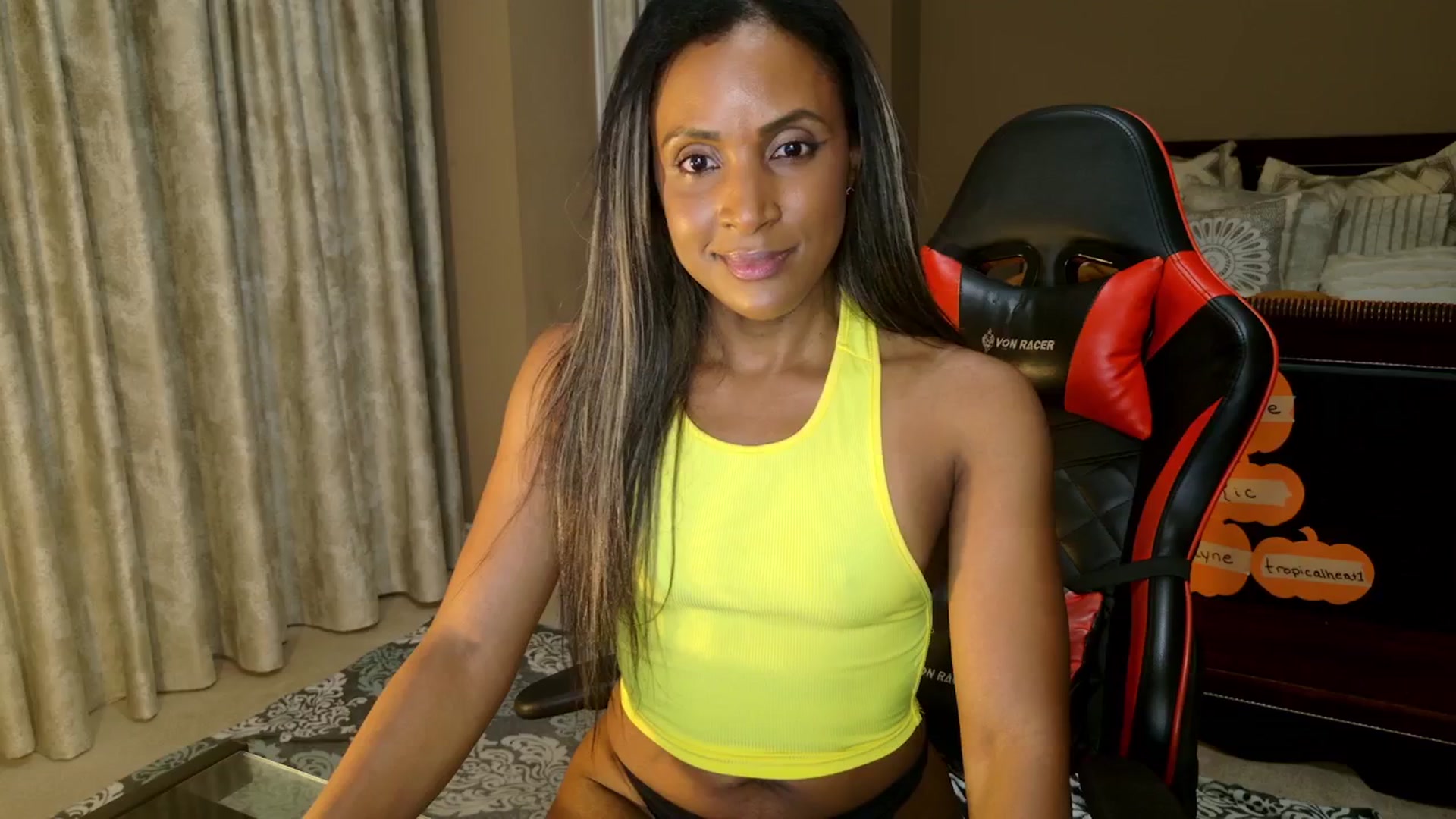 Gallery image thumbnail from Ms_WetNWild's myfreecams stream on, 10/15/2025, 03:27 image 1 of 20