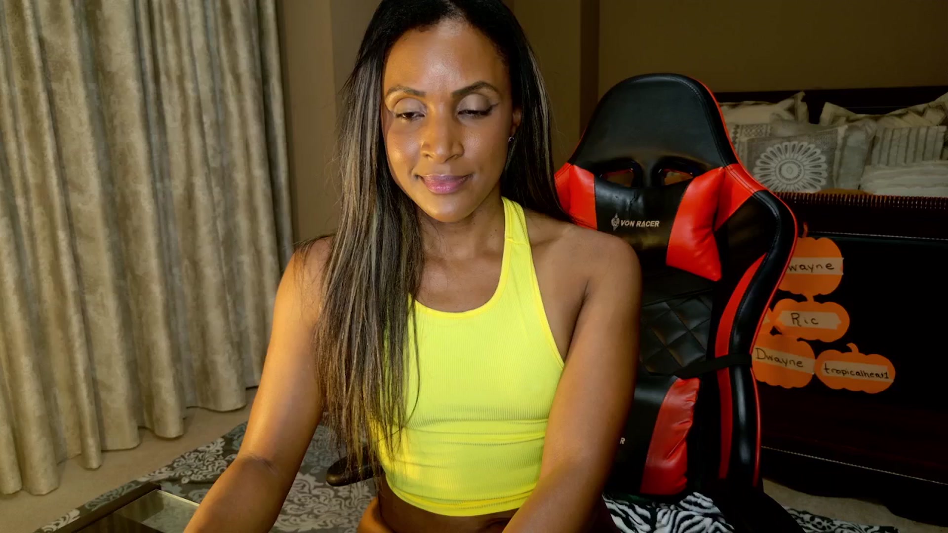 Gallery image thumbnail from Ms_WetNWild's myfreecams stream on, 10/15/2025, 03:27 image 2 of 20