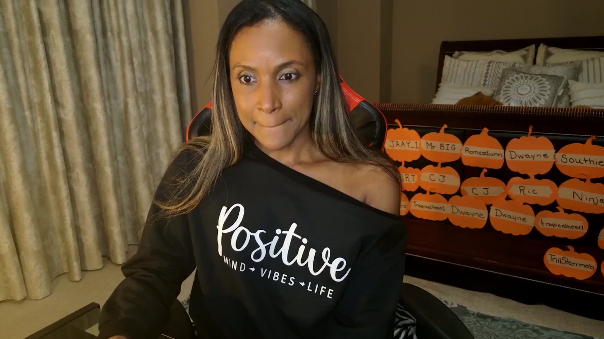 Gallery image thumbnail from Ms_WetNWild's myfreecams stream on, 10/18/2025, 02:59 image 14 of 20