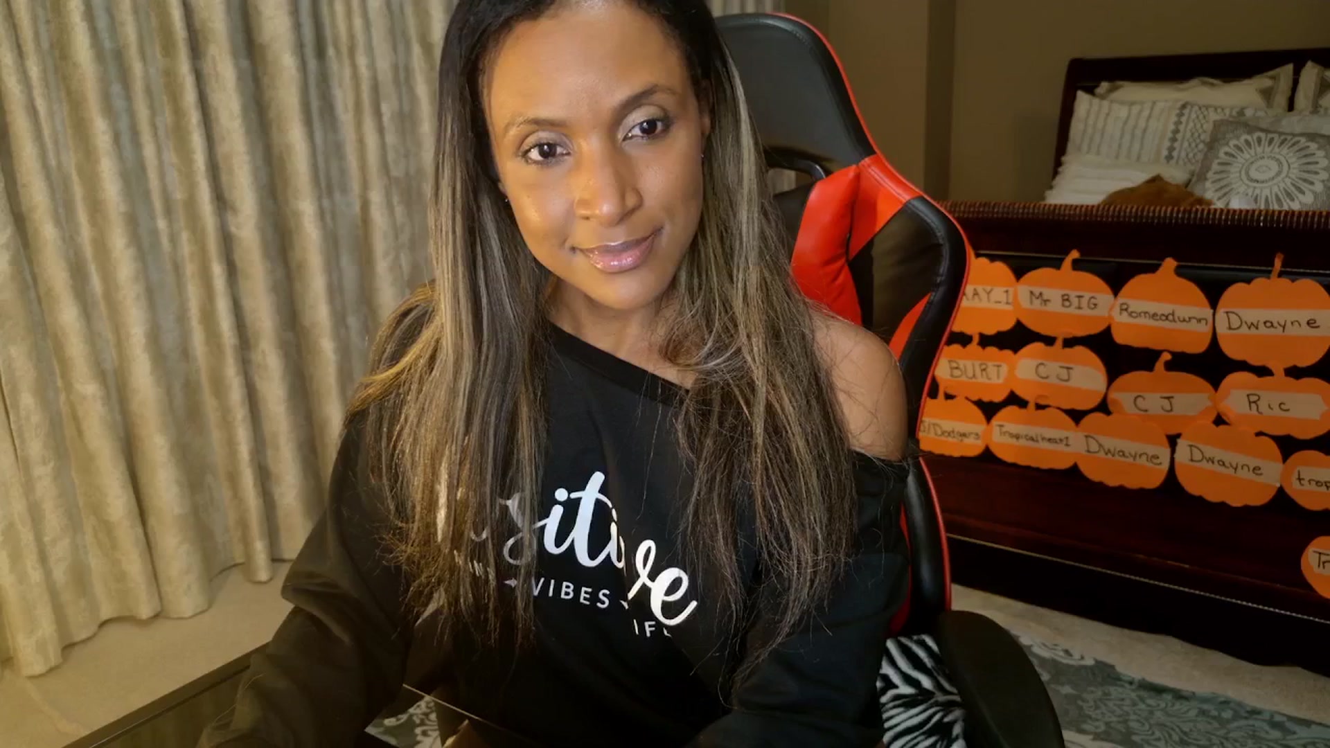 Gallery image thumbnail from Ms_WetNWild's myfreecams stream on, 10/18/2025, 02:59 image 2 of 20