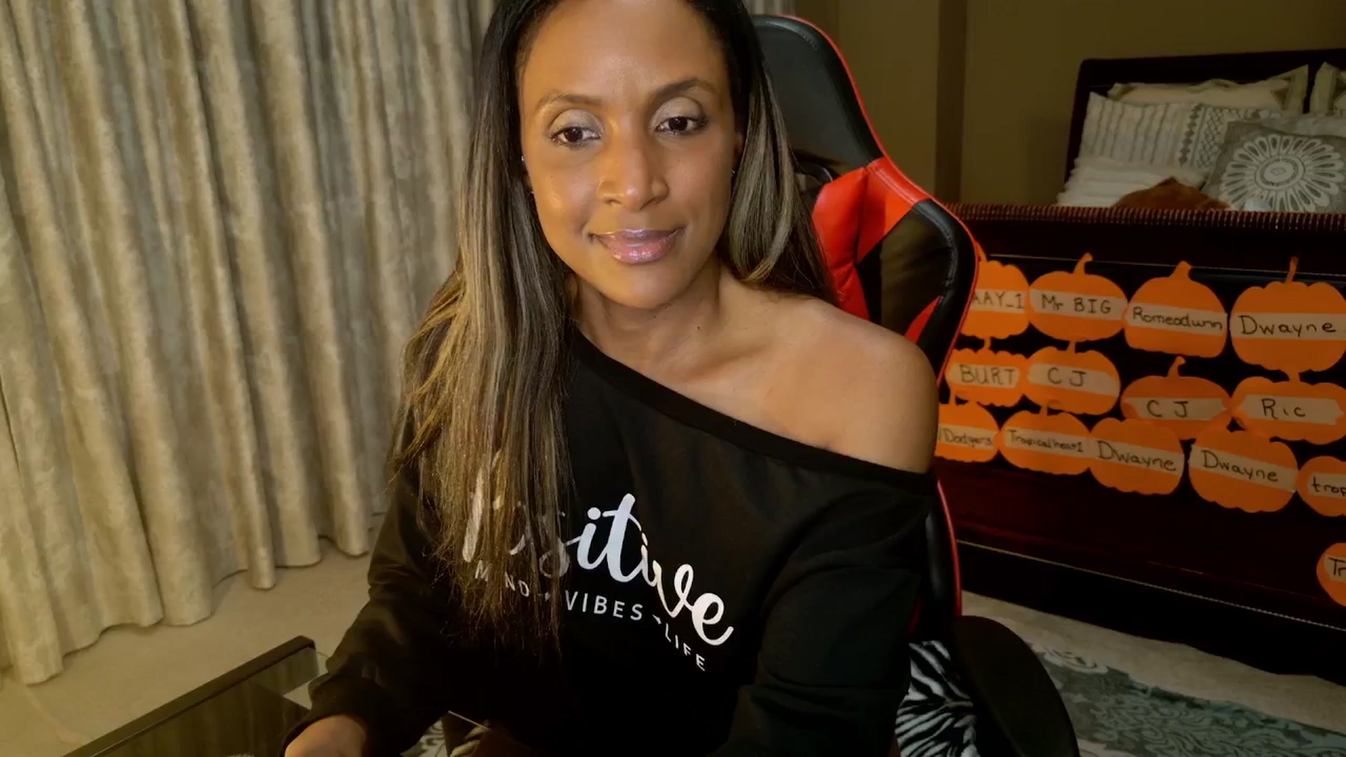 Gallery image thumbnail from Ms_WetNWild's myfreecams stream on, 10/18/2025, 02:59 image 3 of 20