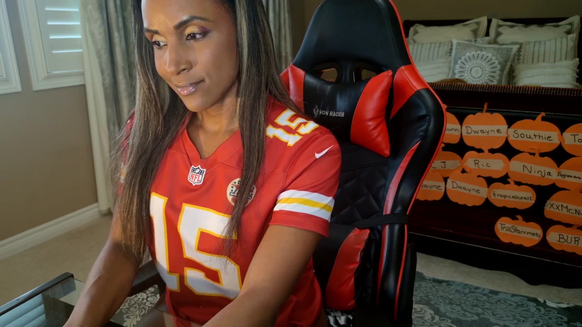 Gallery image thumbnail from Ms_WetNWild's myfreecams stream on, 10/19/2025, 17:37 image 10 of 20