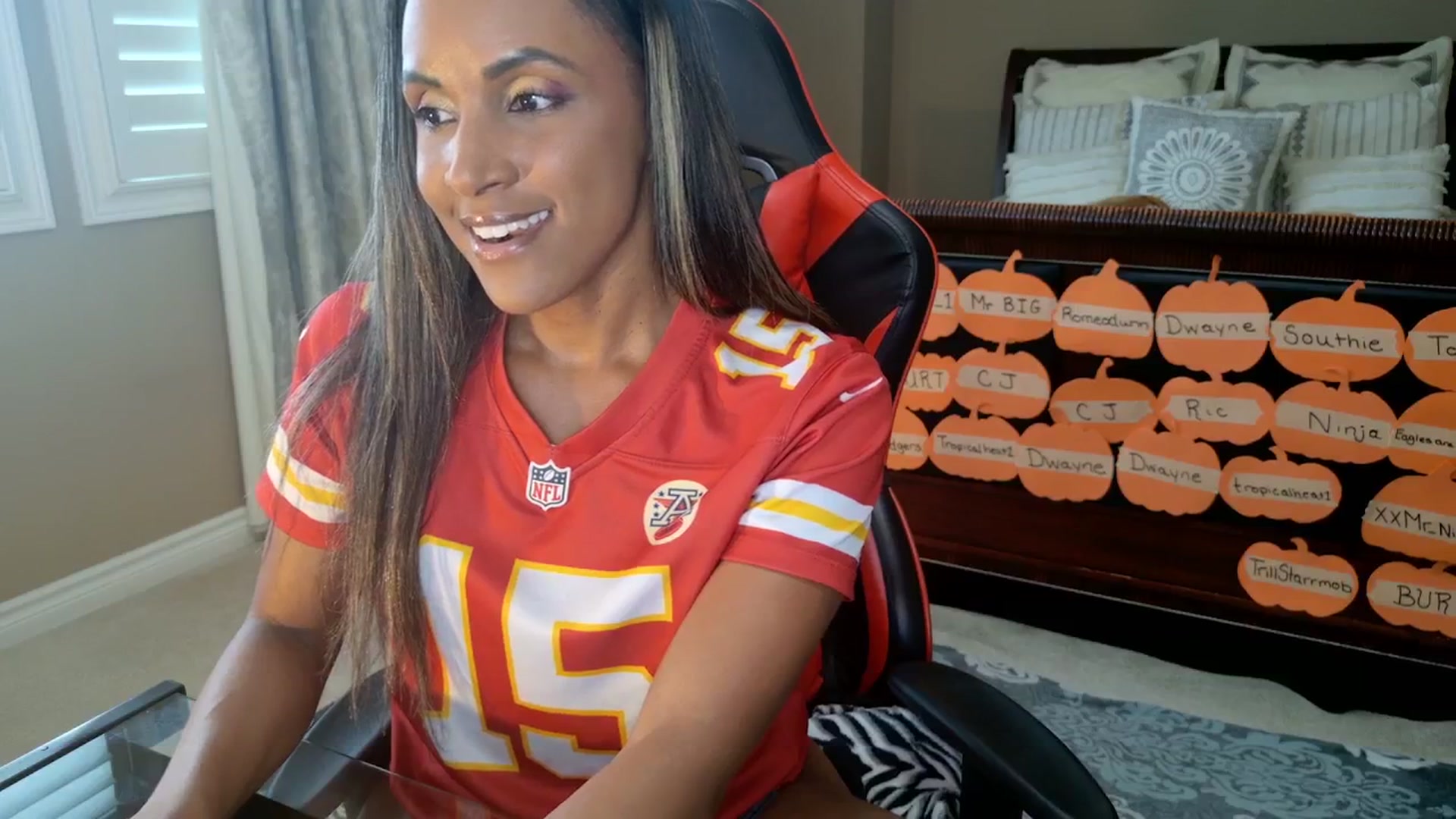 Gallery image thumbnail from Ms_WetNWild's myfreecams stream on, 10/19/2025, 17:37 image 13 of 20