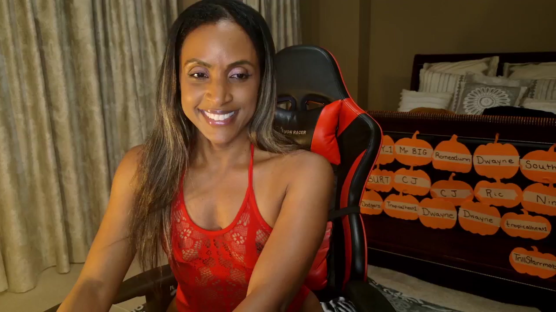 Gallery image thumbnail from Ms_WetNWild's myfreecams stream on, 10/22/2025, 02:59 image 9 of 20
