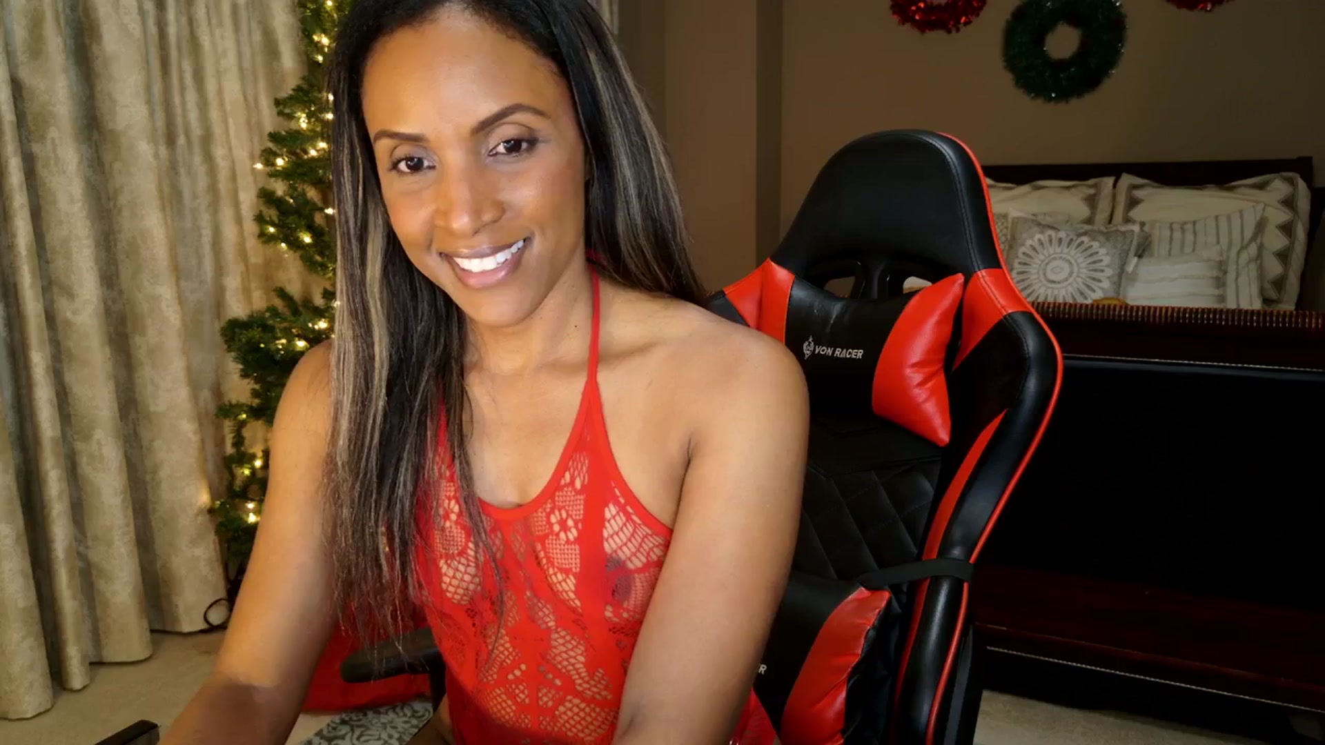 Gallery image thumbnail from Ms_WetNWild's myfreecams stream on, 12/03/2025, 03:42 image 6 of 20