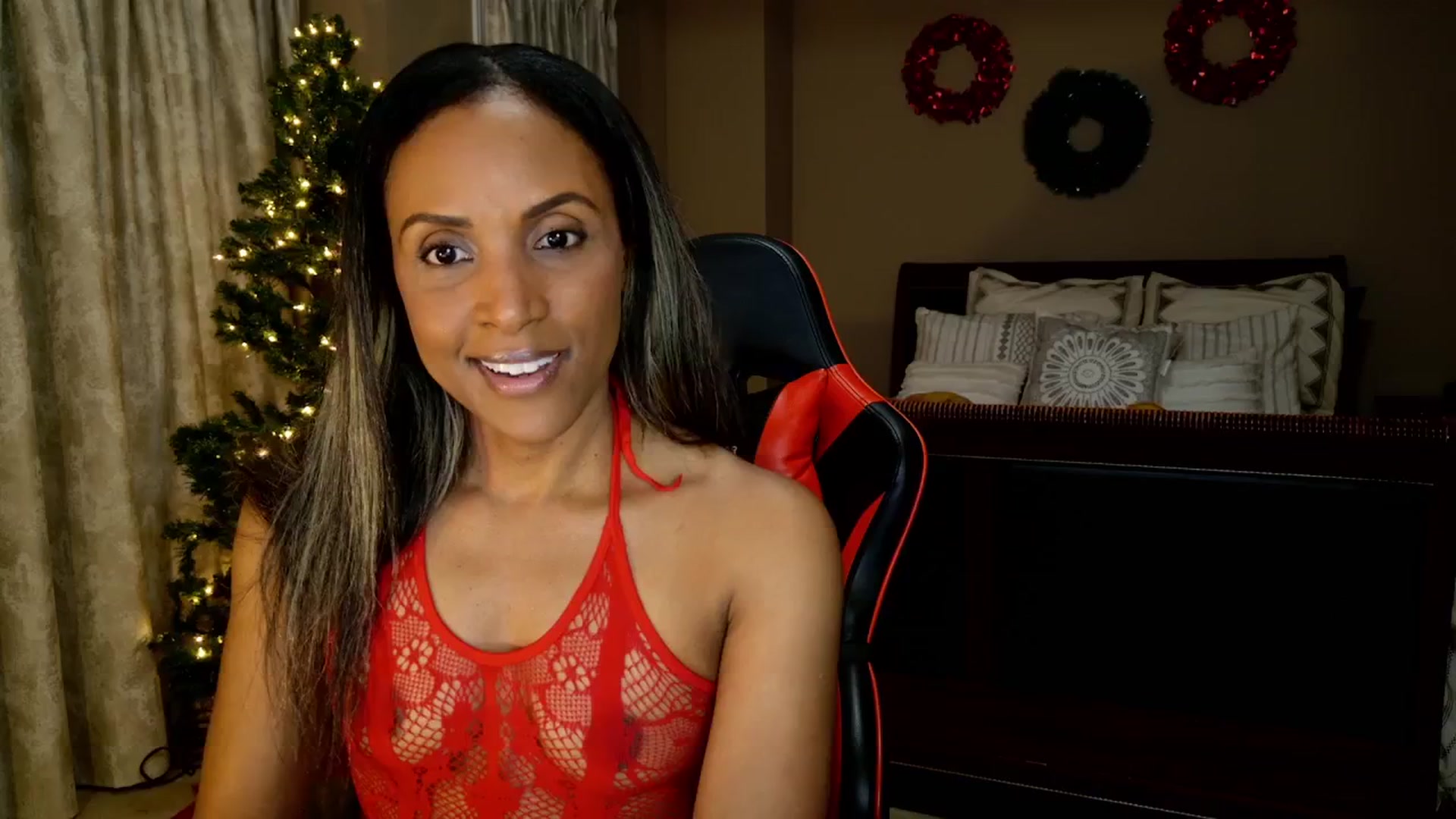 Gallery image thumbnail from Ms_WetNWild's myfreecams stream on, 12/03/2025, 03:42 image 1 of 20