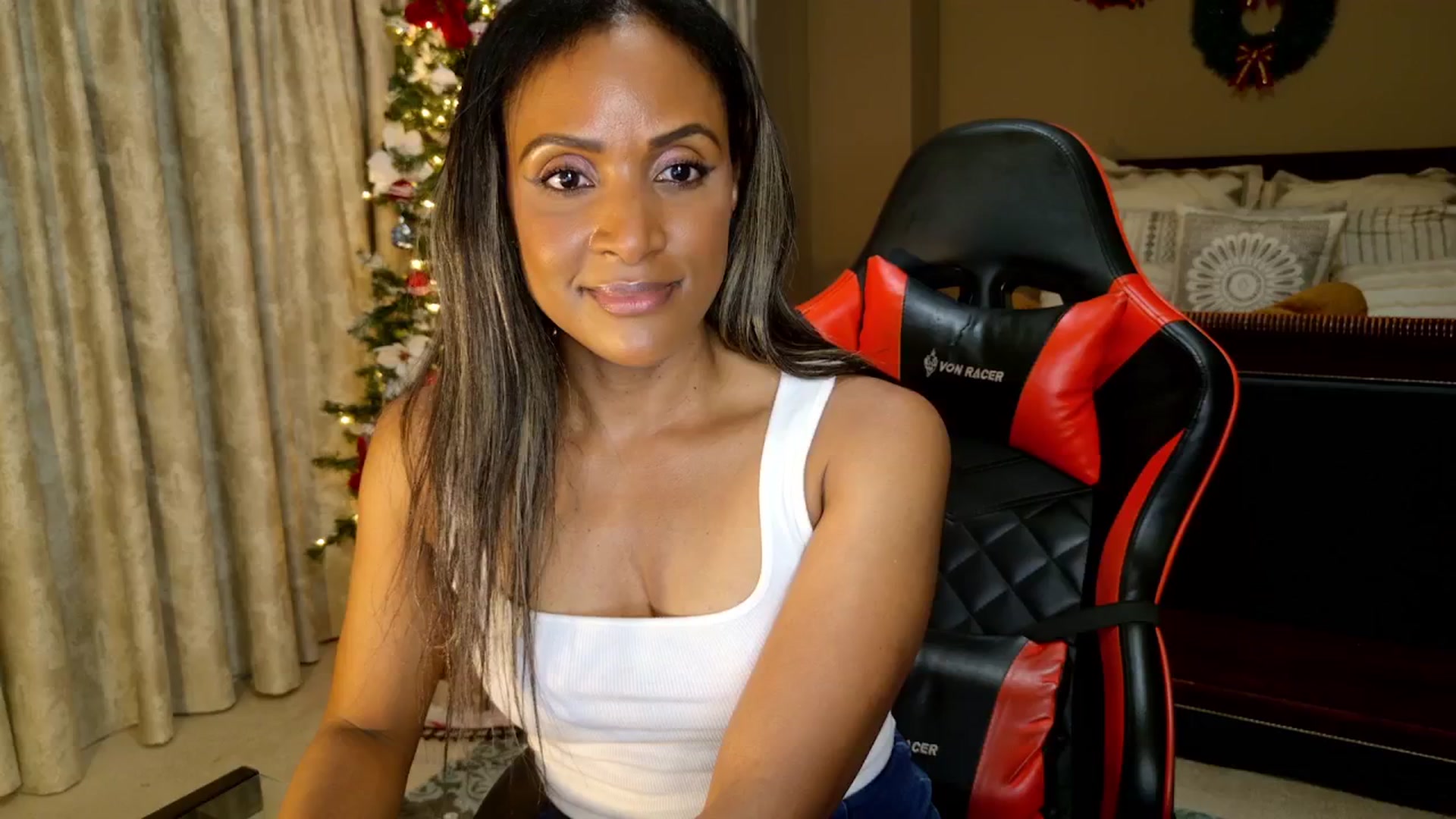Gallery image thumbnail from Ms_WetNWild's myfreecams stream on, 12/05/2025, 16:25 image 1 of 20