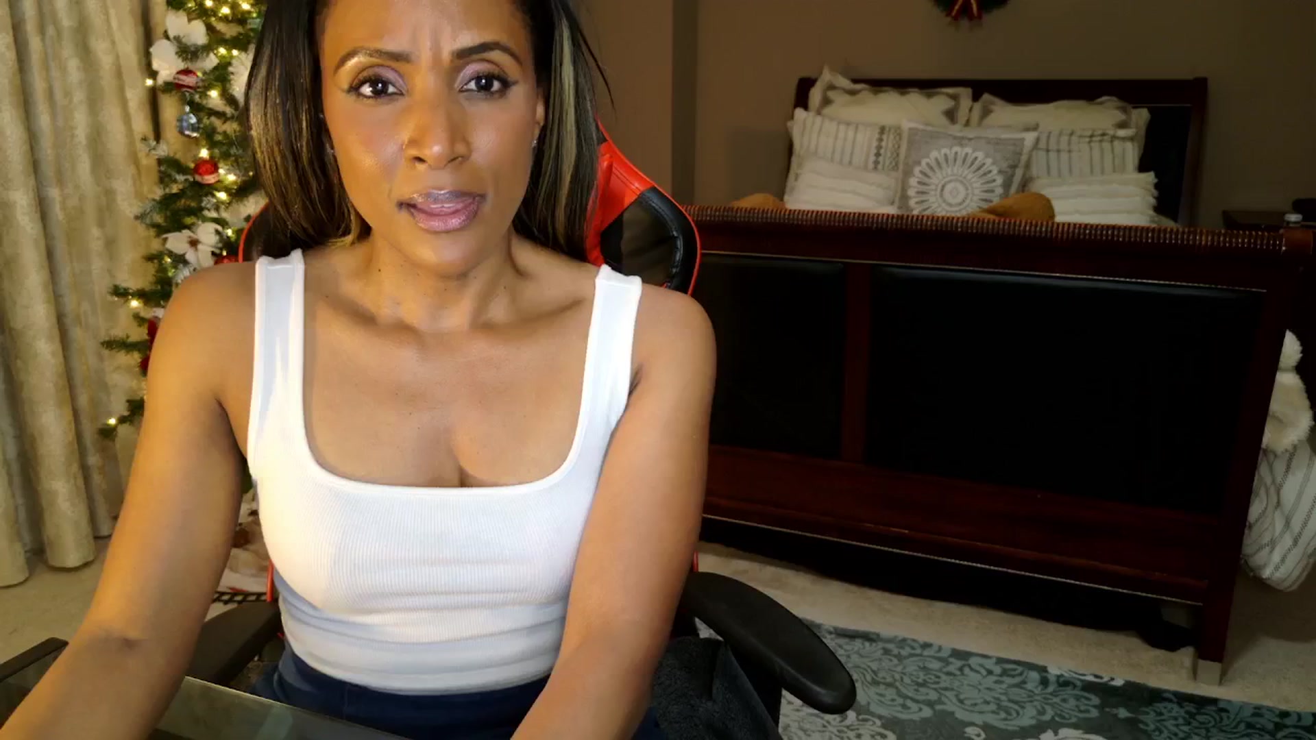 Gallery image thumbnail from Ms_WetNWild's myfreecams stream on, 12/05/2025, 18:05 image 16 of 20