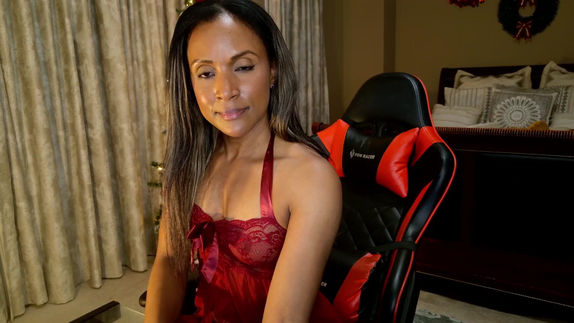 Gallery image thumbnail from Ms_WetNWild's myfreecams stream on, 12/12/2025, 06:07 image 3 of 20
