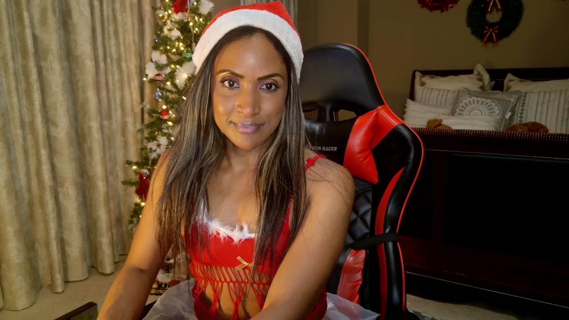 Gallery image thumbnail from Ms_WetNWild's myfreecams stream on, 12/13/2025, 03:33 image 12 of 20