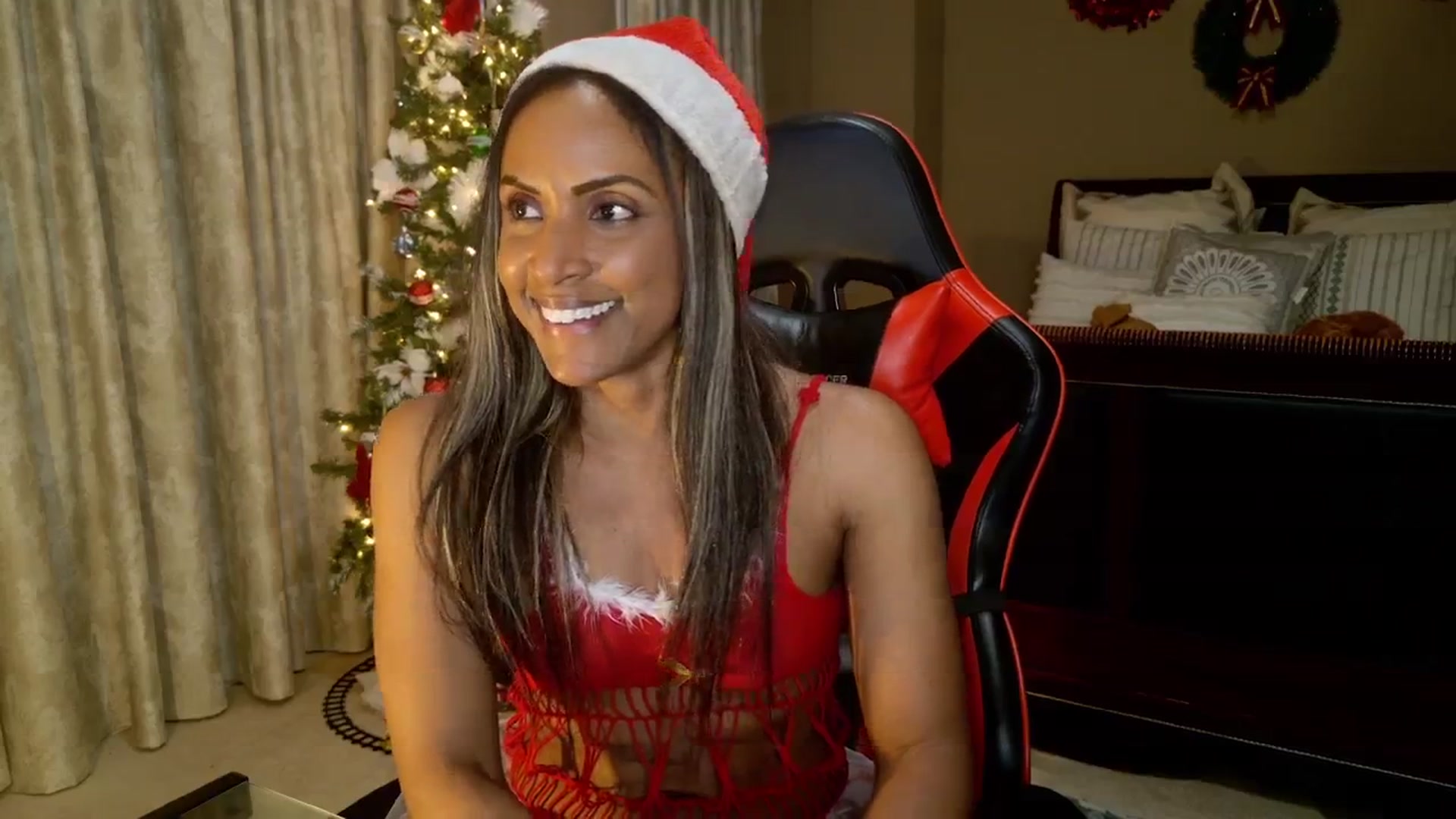 Gallery image thumbnail from Ms_WetNWild's myfreecams stream on, 12/13/2025, 03:33 image 9 of 20