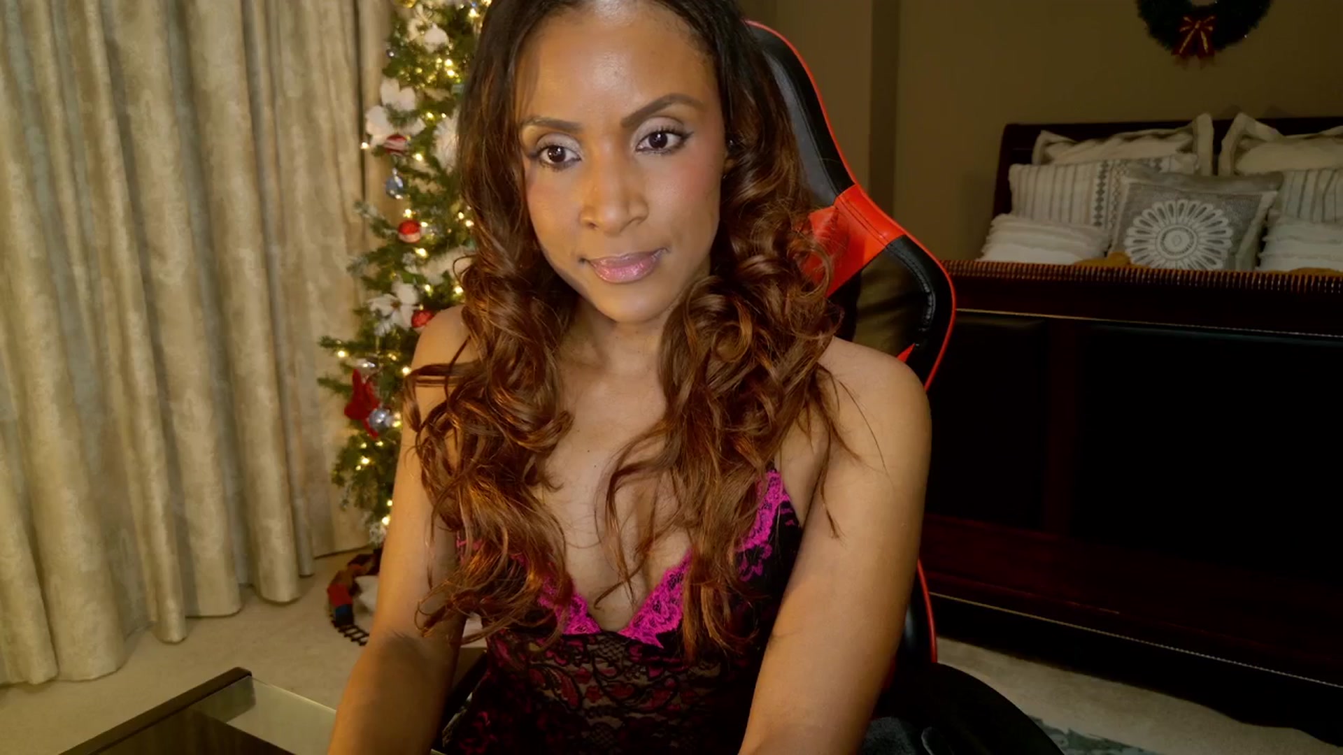 Gallery image thumbnail from Ms_WetNWild's myfreecams stream on, 12/17/2025, 05:09 image 15 of 20