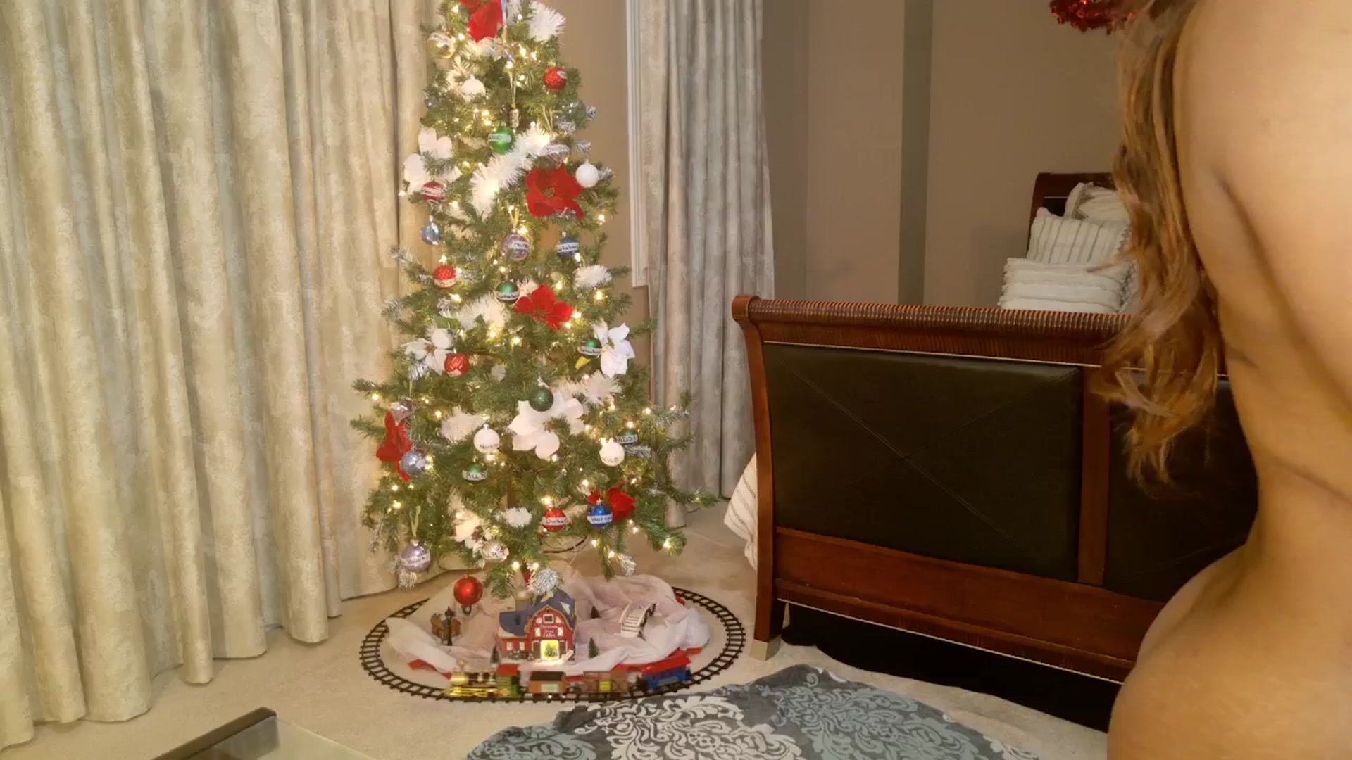 Gallery image thumbnail from Ms_WetNWild's myfreecams stream on, 12/19/2025, 04:06 image 14 of 20