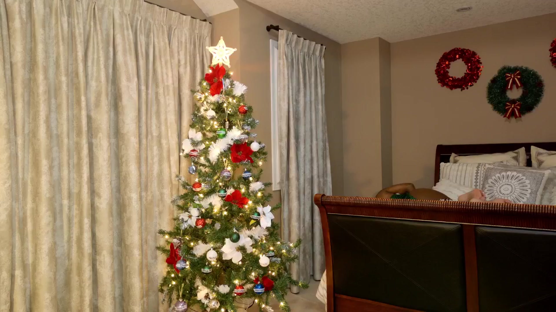 Gallery image thumbnail from Ms_WetNWild's myfreecams stream on, 12/22/2025, 02:17 image 7 of 20