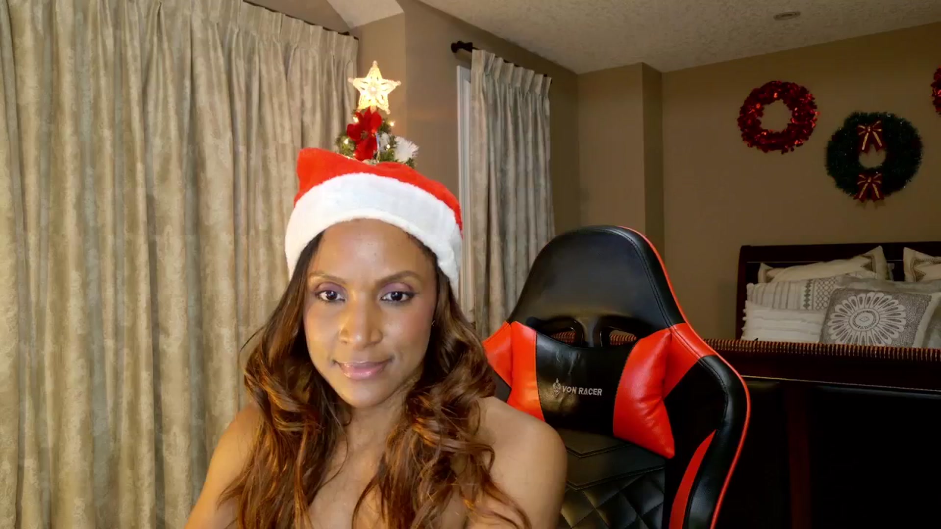 Gallery image thumbnail from Ms_WetNWild's myfreecams stream on, 12/22/2025, 02:17 image 8 of 20