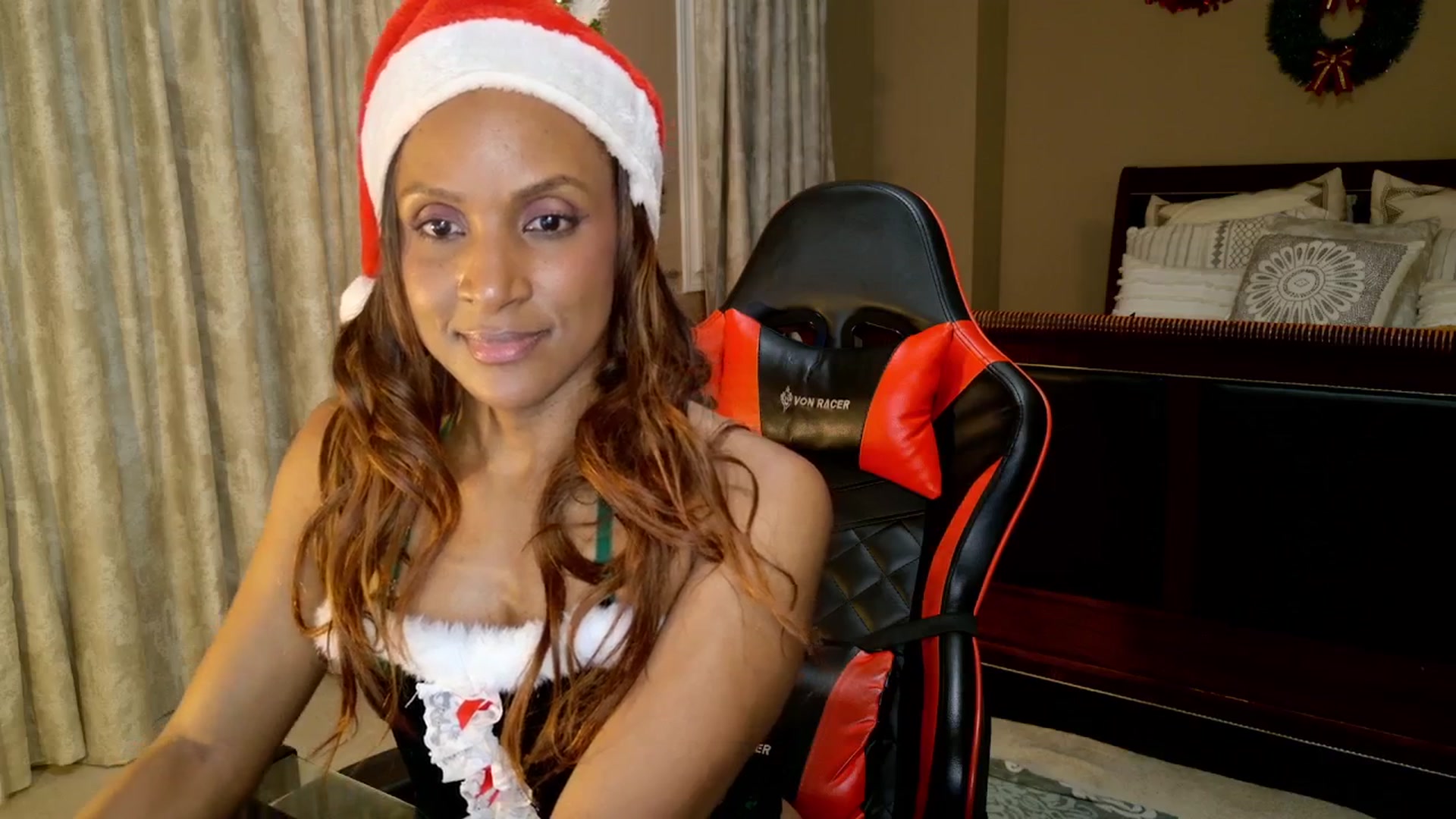Gallery image thumbnail from Ms_WetNWild's myfreecams stream on, 12/22/2025, 05:43 image 7 of 20