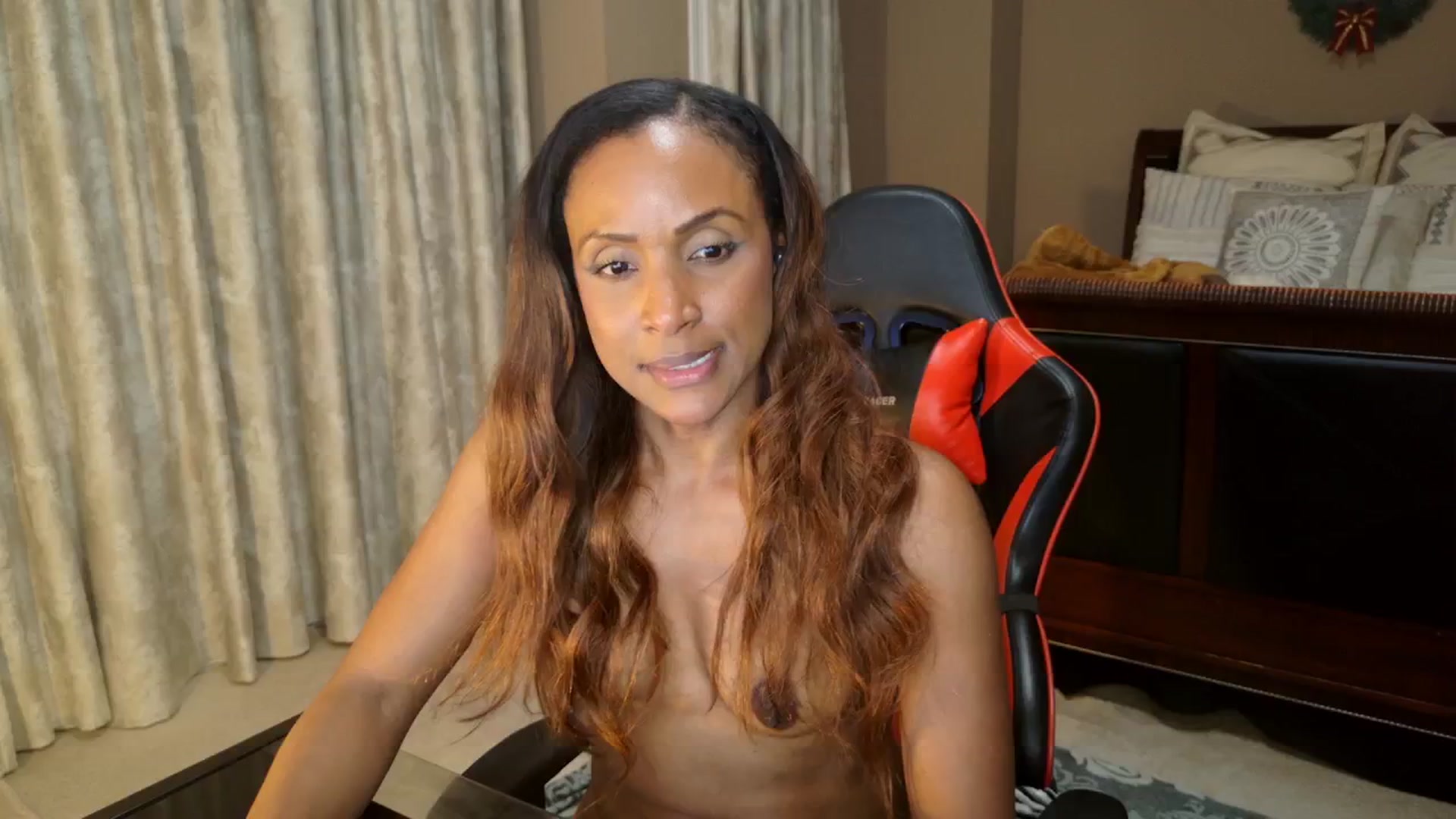 Gallery image thumbnail from Ms_WetNWild's myfreecams stream on, 01/04/2026, 03:18 image 4 of 20