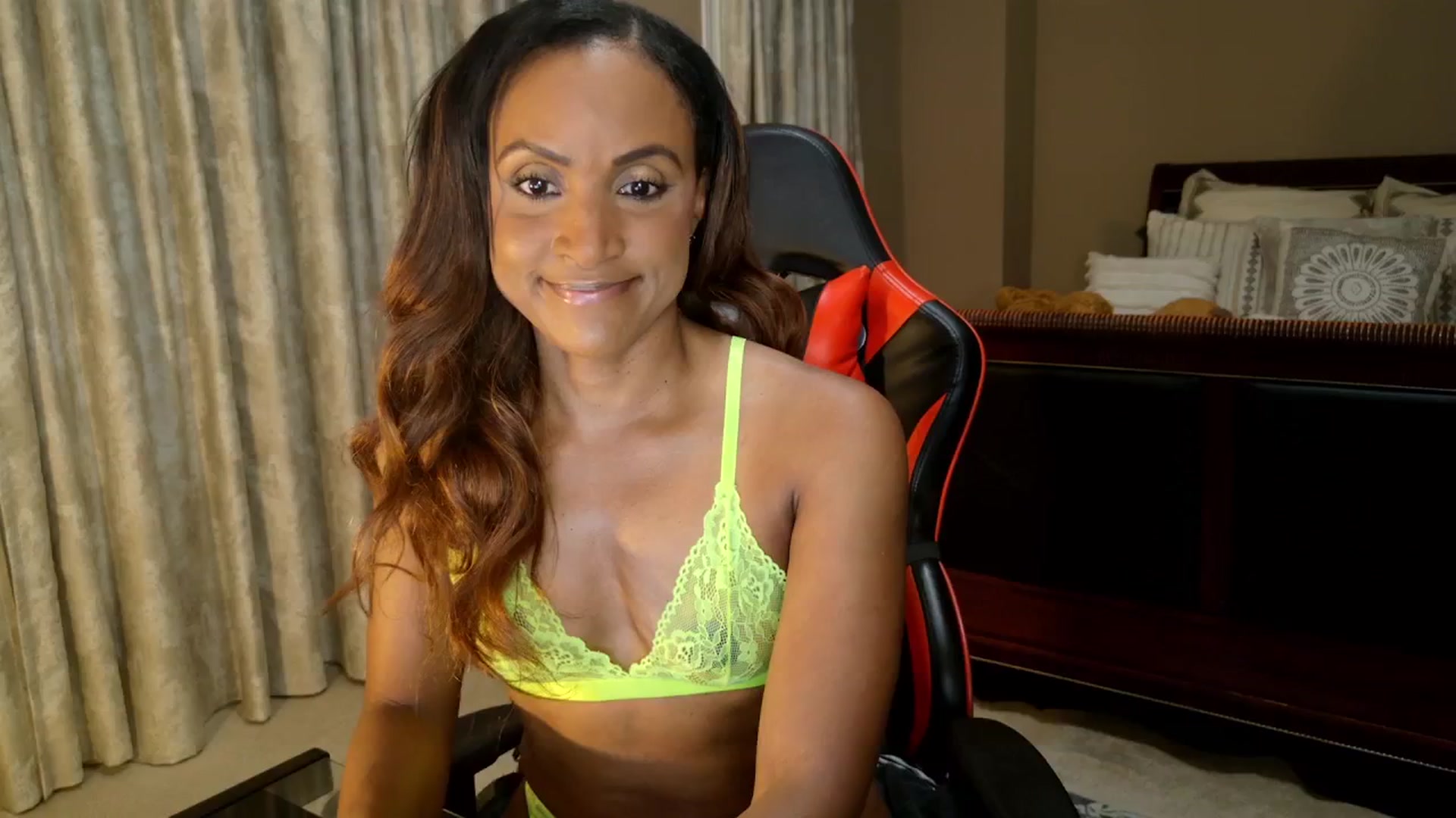 Gallery image thumbnail from Ms_WetNWild's myfreecams stream on, 01/06/2026, 24:06 image 9 of 20