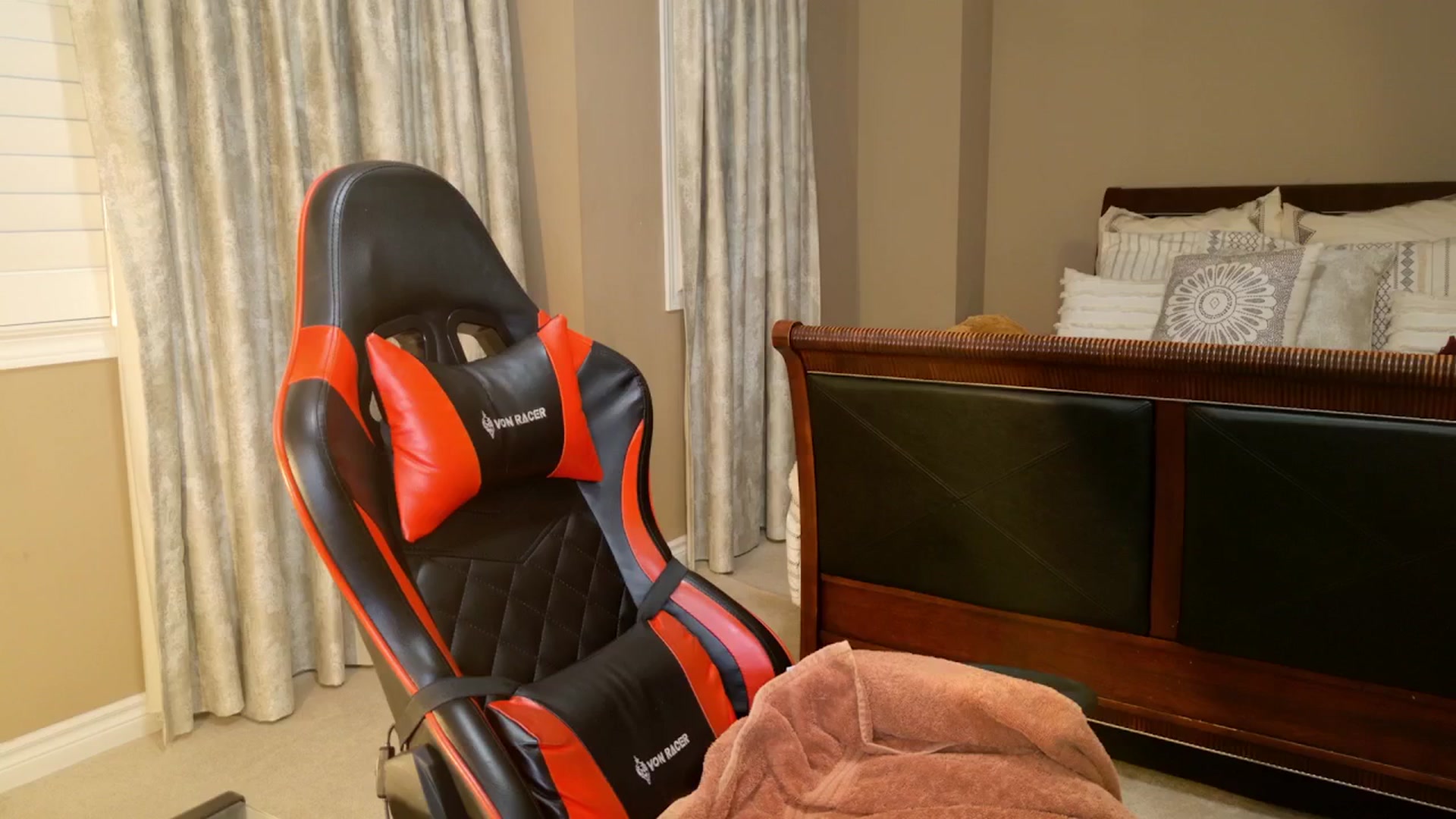 Gallery image thumbnail from Ms_WetNWild's myfreecams stream on, 01/11/2026, 02:17 image 2 of 20