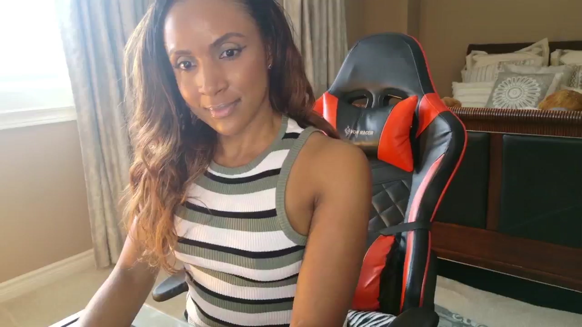 Gallery image thumbnail from Ms_WetNWild's myfreecams stream on, 01/15/2026, 19:37 image 7 of 20