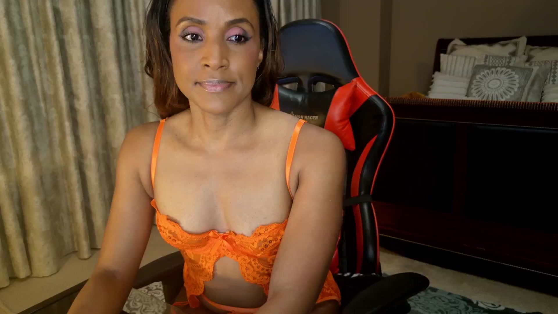 Gallery image thumbnail from Ms_WetNWild's myfreecams stream on, 01/18/2026, 23:03 image 14 of 20