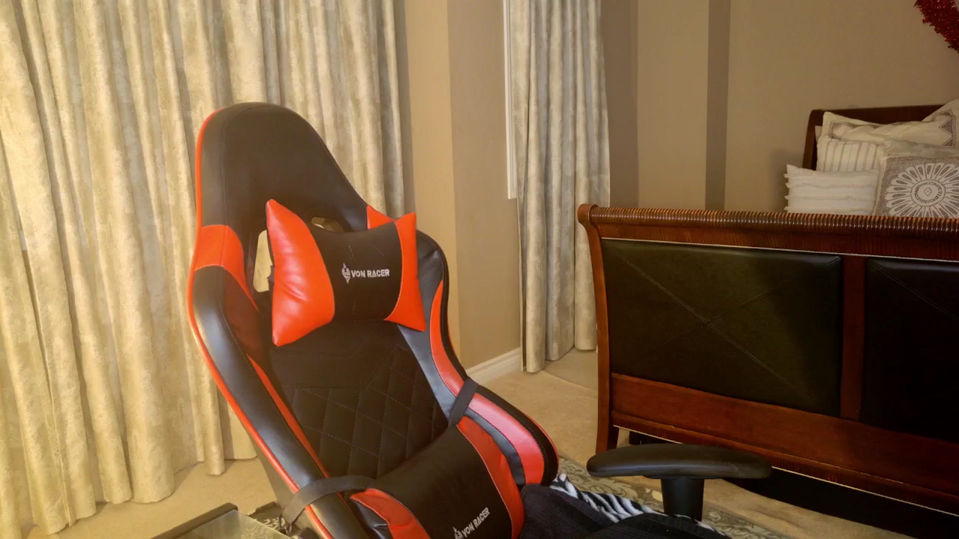 Gallery image thumbnail from Ms_WetNWild's myfreecams stream on, 01/28/2026, 01:46 image 9 of 20