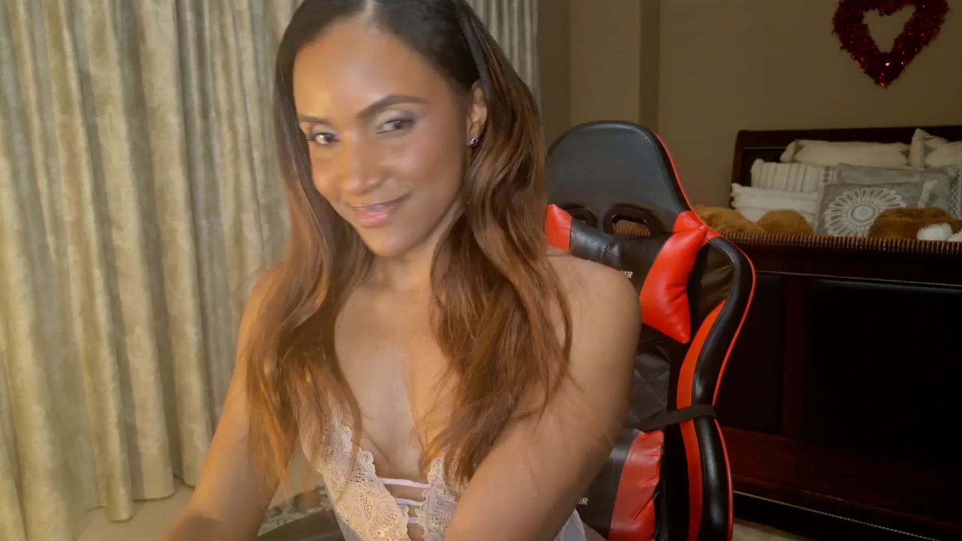 Gallery image thumbnail from Ms_WetNWild's myfreecams stream on, 02/01/2026, 04:57 image 1 of 20