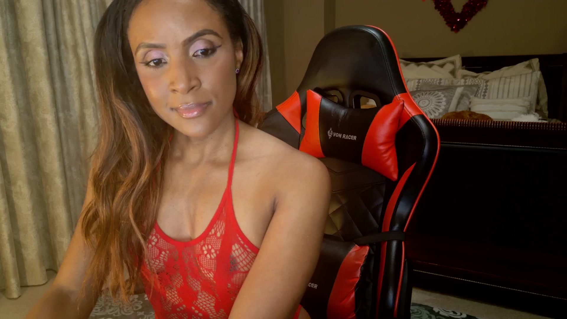 Gallery image thumbnail from Ms_WetNWild's myfreecams stream on, 02/02/2026, 03:34 image 1 of 20