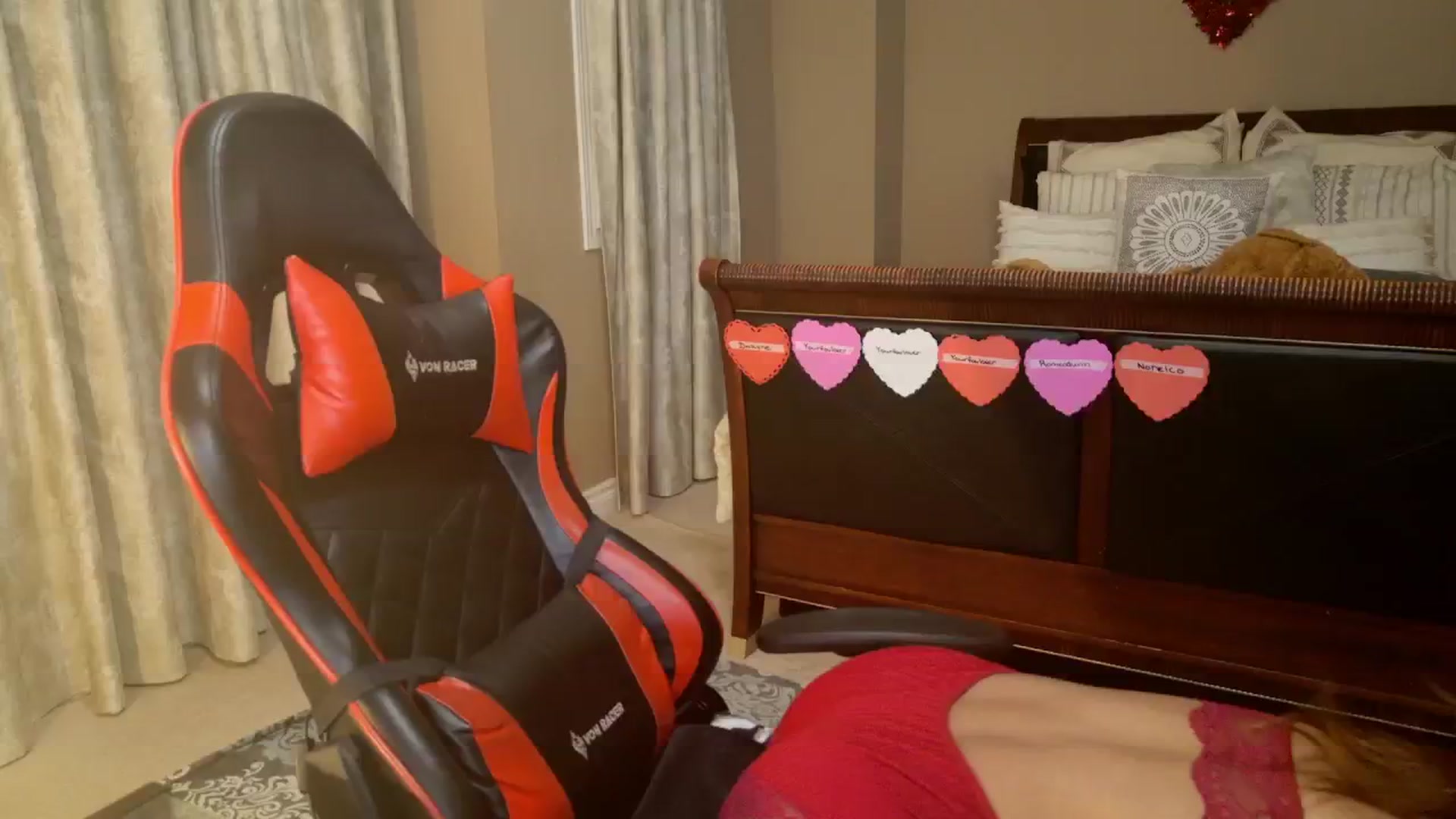 Gallery image thumbnail from Ms_WetNWild's myfreecams stream on, 02/02/2026, 23:11 image 11 of 20
