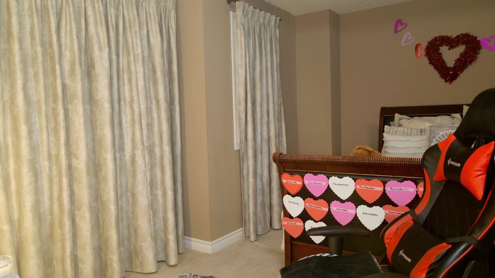 Gallery image thumbnail from Ms_WetNWild's myfreecams stream on, 02/17/2026, 04:24 image 5 of 20