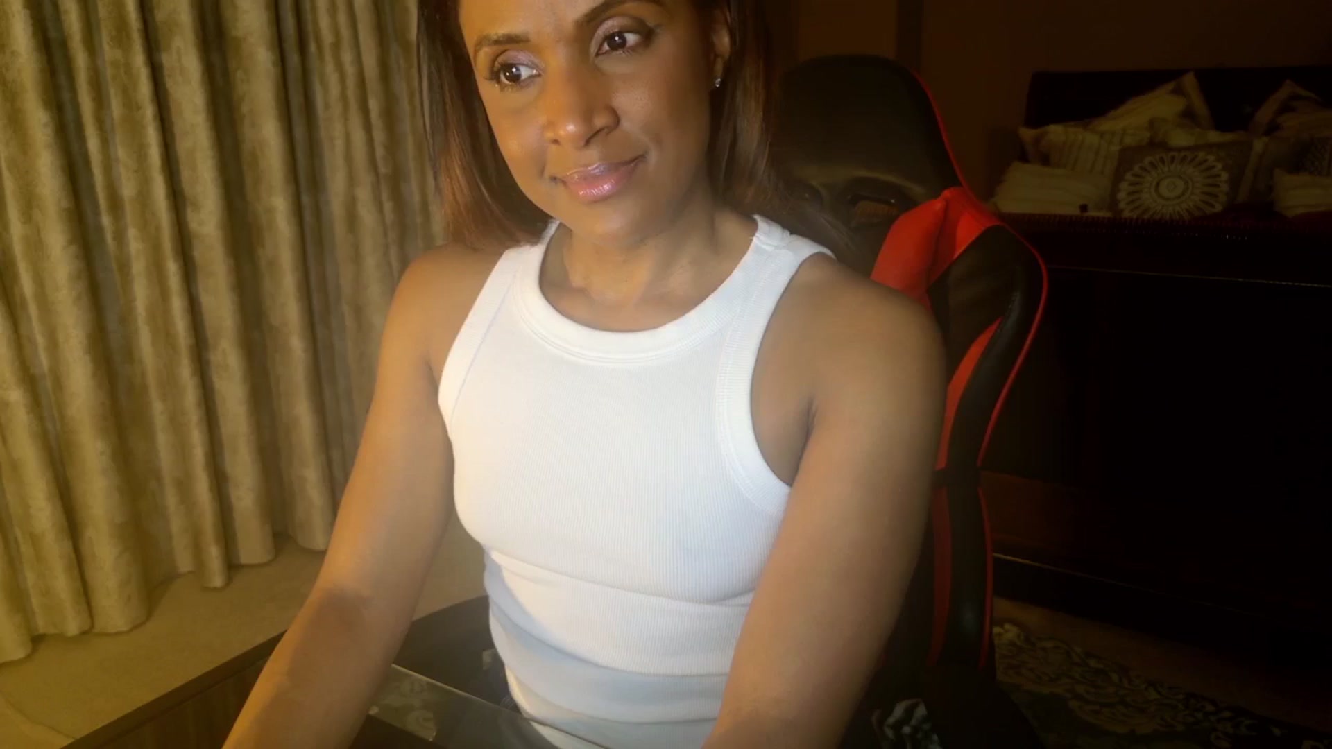 Gallery image thumbnail from Ms_WetNWild's myfreecams stream on, 03/01/2026, 10:46 image 1 of 20