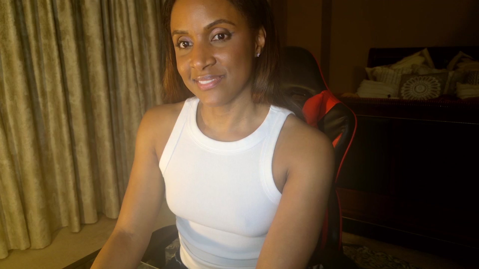 Gallery image thumbnail from Ms_WetNWild's myfreecams stream on, 03/01/2026, 10:46 image 17 of 20