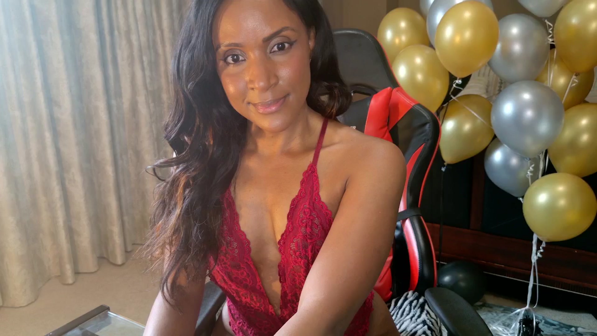 Gallery image thumbnail from Ms_WetNWild's myfreecams stream on, 05/01/2026, 14:40 image 8 of 20