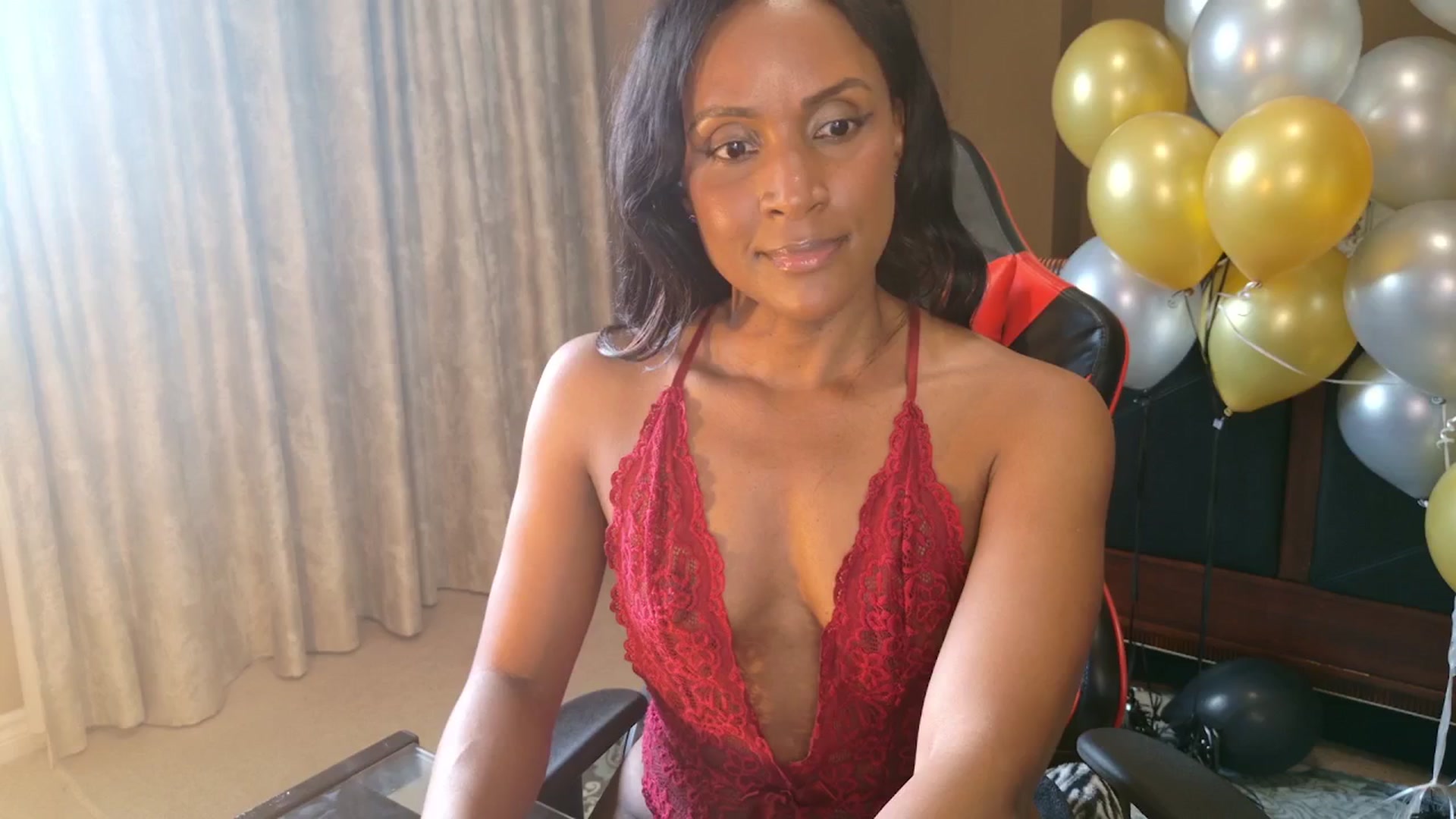 Gallery image thumbnail from Ms_WetNWild's myfreecams stream on, 05/01/2026, 17:24 image 5 of 20