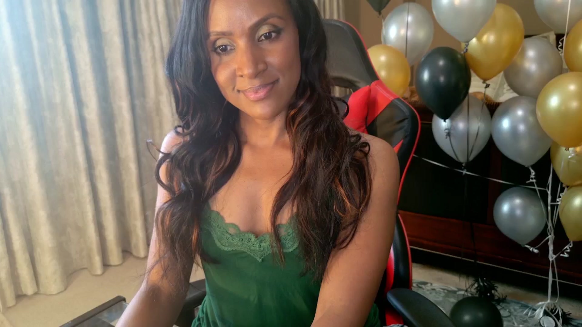 Gallery image thumbnail from Ms_WetNWild's myfreecams stream on, 05/03/2026, 24:05 image 16 of 20