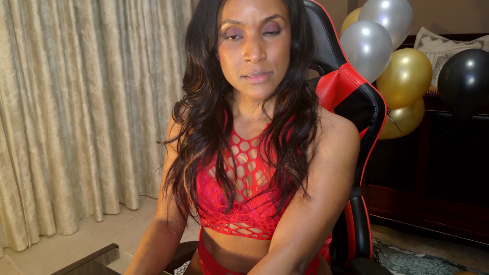 Gallery image thumbnail from Ms_WetNWild's myfreecams stream on, 05/04/2026, 04:48 image 10 of 20