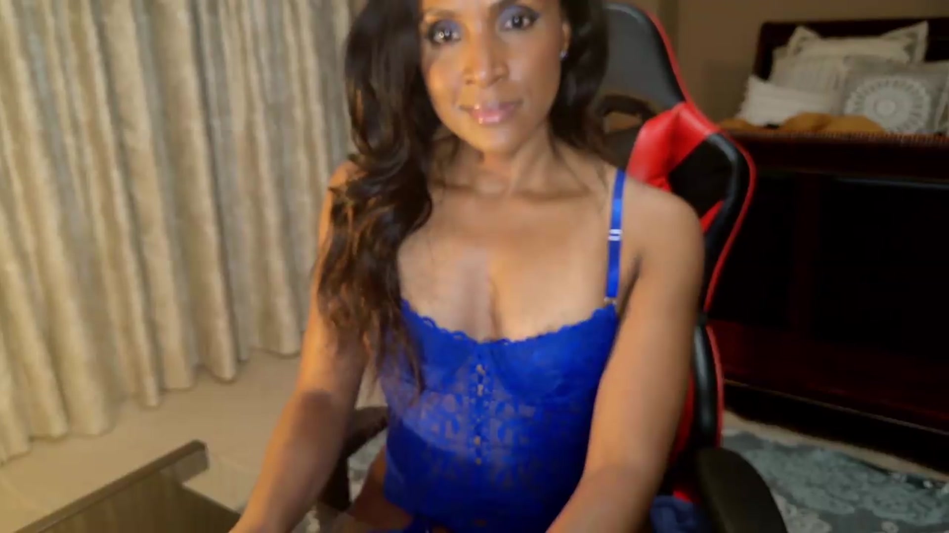 Gallery image thumbnail from Ms_WetNWild's myfreecams stream on, 05/06/2026, 02:05 image 3 of 20