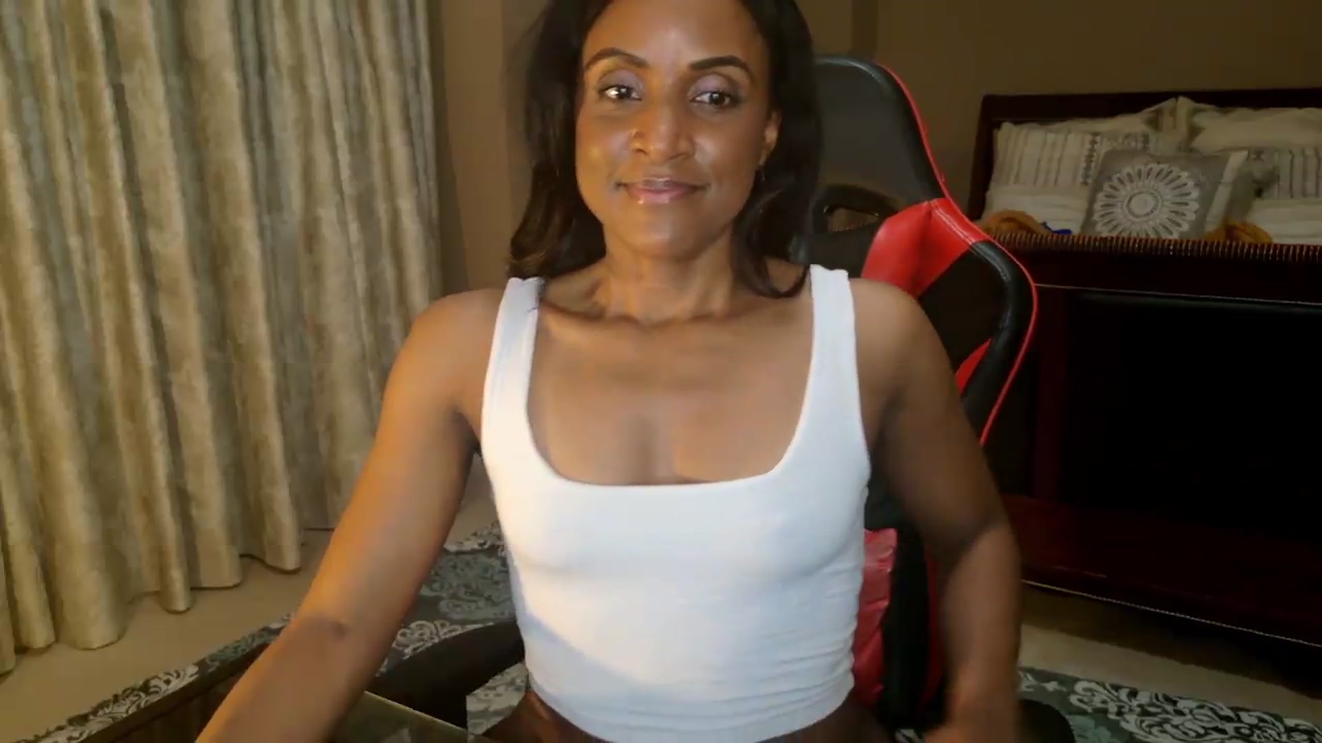 Gallery image thumbnail from Ms_WetNWild's myfreecams stream on, 05/17/2026, 03:54 image 7 of 20