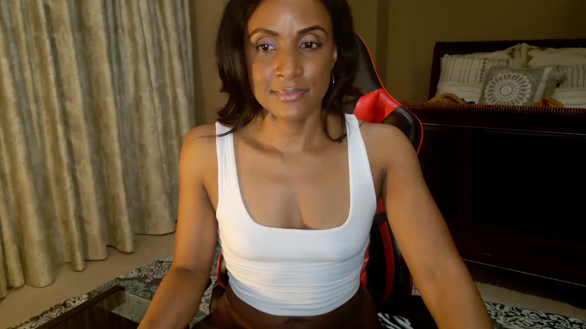 Gallery image thumbnail from Ms_WetNWild's myfreecams stream on, 05/17/2026, 03:54 image 10 of 20
