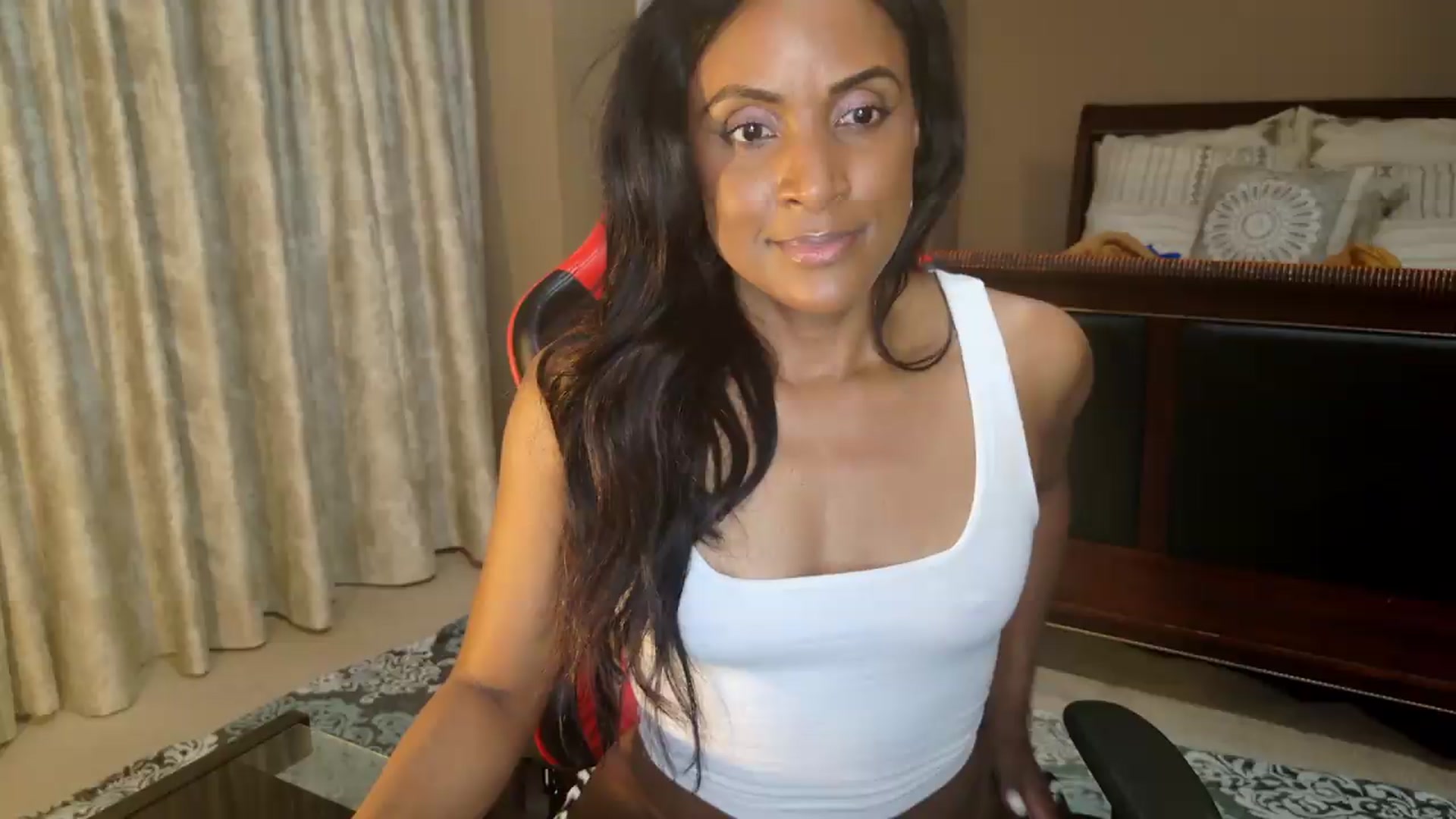 Gallery image thumbnail from Ms_WetNWild's myfreecams stream on, 05/17/2026, 03:54 image 1 of 20