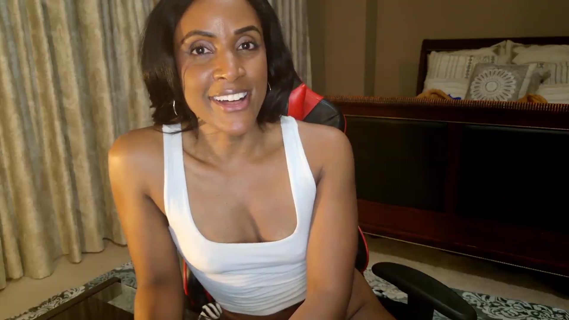 Gallery image thumbnail from Ms_WetNWild's myfreecams stream on, 05/17/2026, 03:54 image 16 of 20