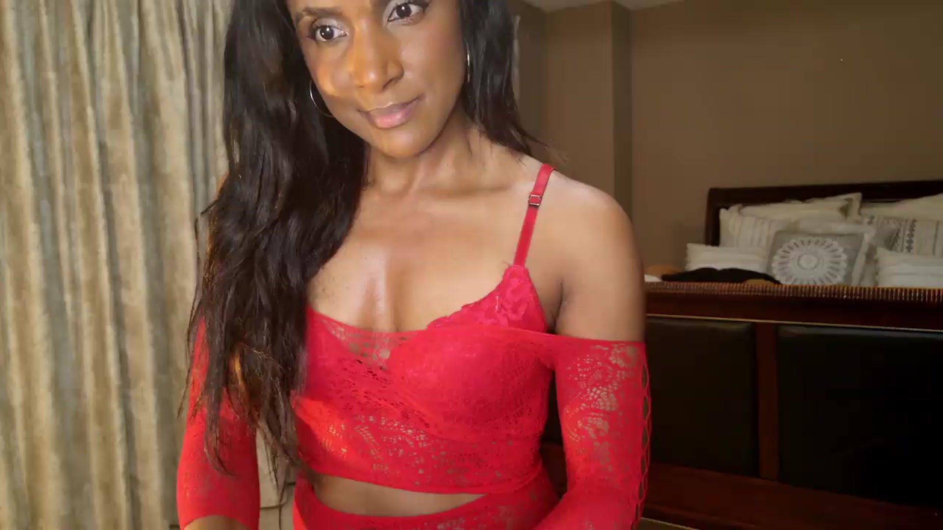 Gallery image thumbnail from Ms_WetNWild's myfreecams stream on, 05/20/2026, 03:14 image 6 of 20