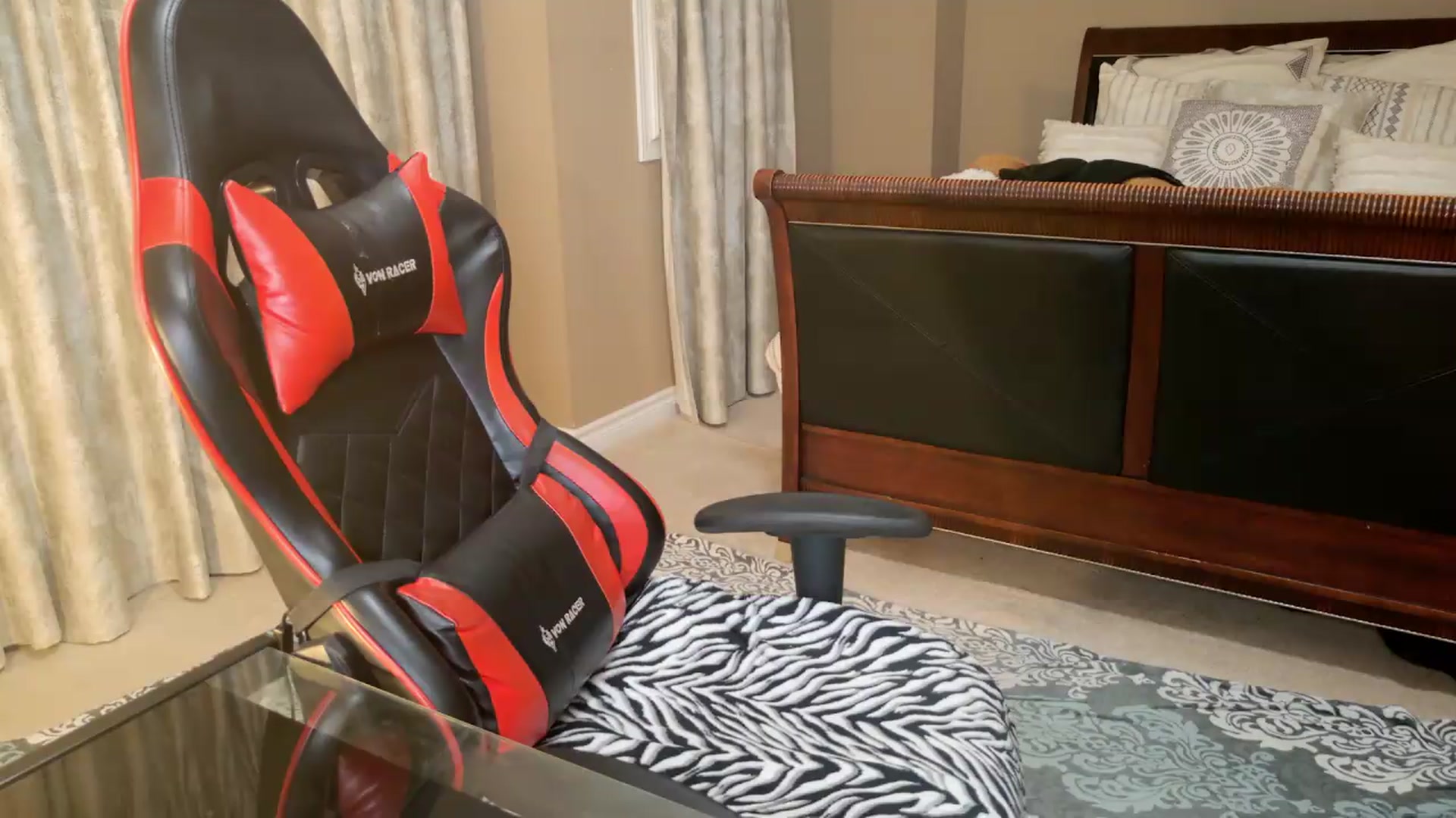 Gallery image thumbnail from Ms_WetNWild's myfreecams stream on, 05/20/2026, 03:14 image 15 of 20