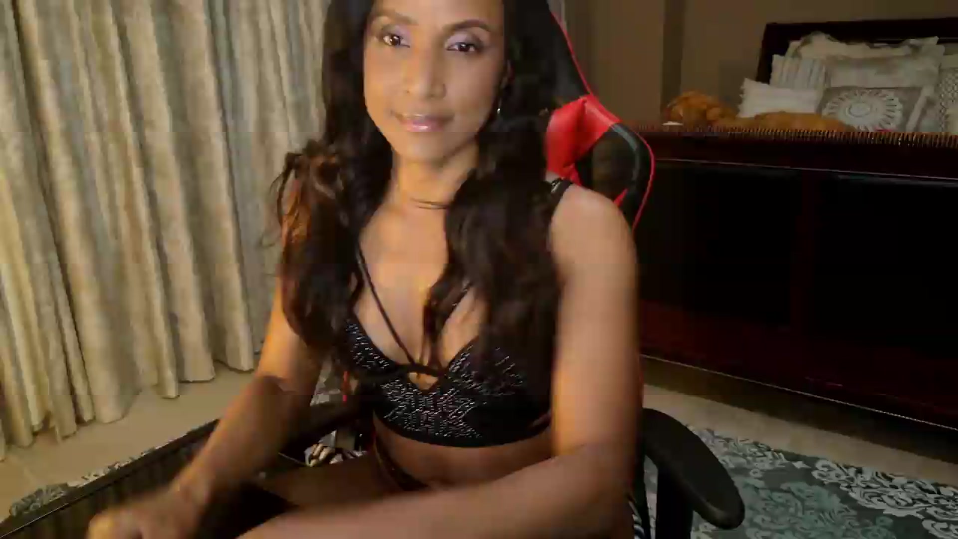Gallery image thumbnail from Ms_WetNWild's myfreecams stream on, 05/21/2026, 04:10 image 1 of 20