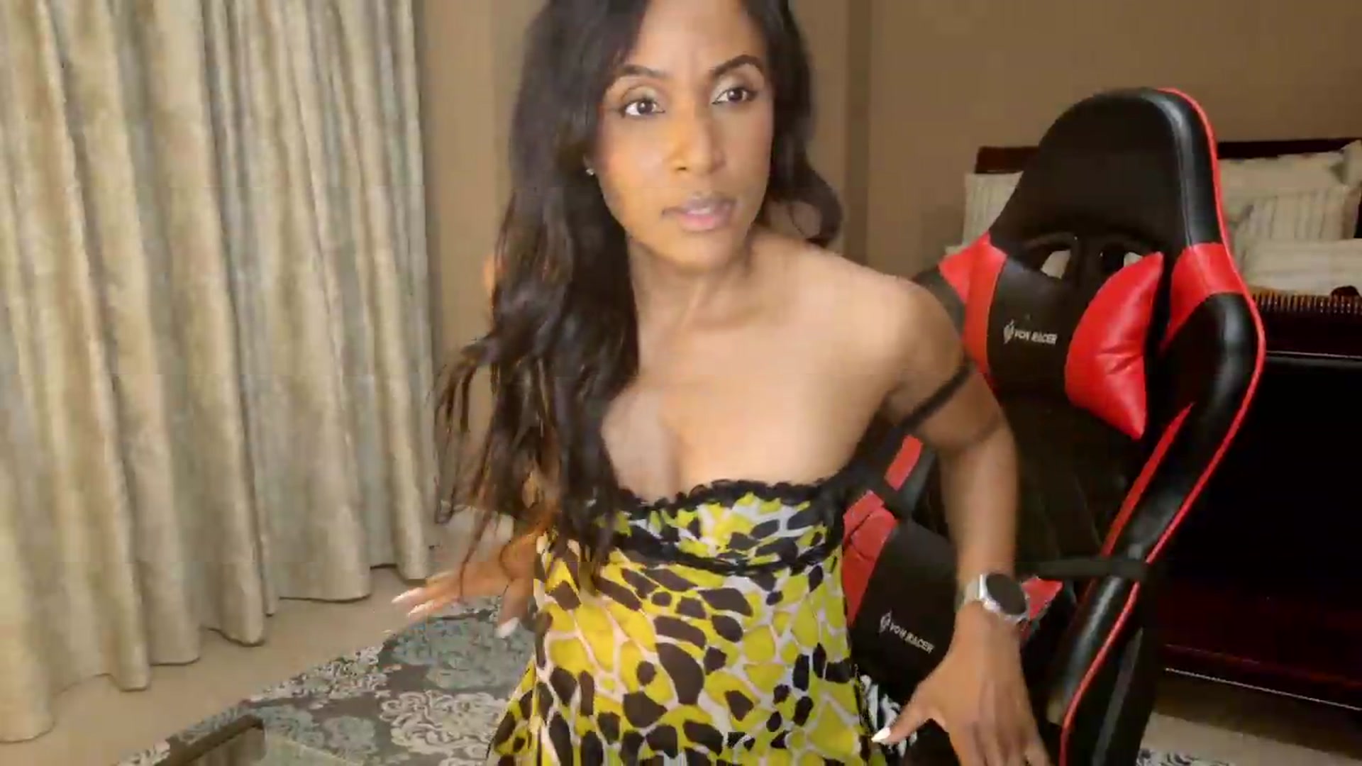 Gallery image thumbnail from Ms_WetNWild's myfreecams stream on, 05/22/2026, 04:27 image 9 of 20